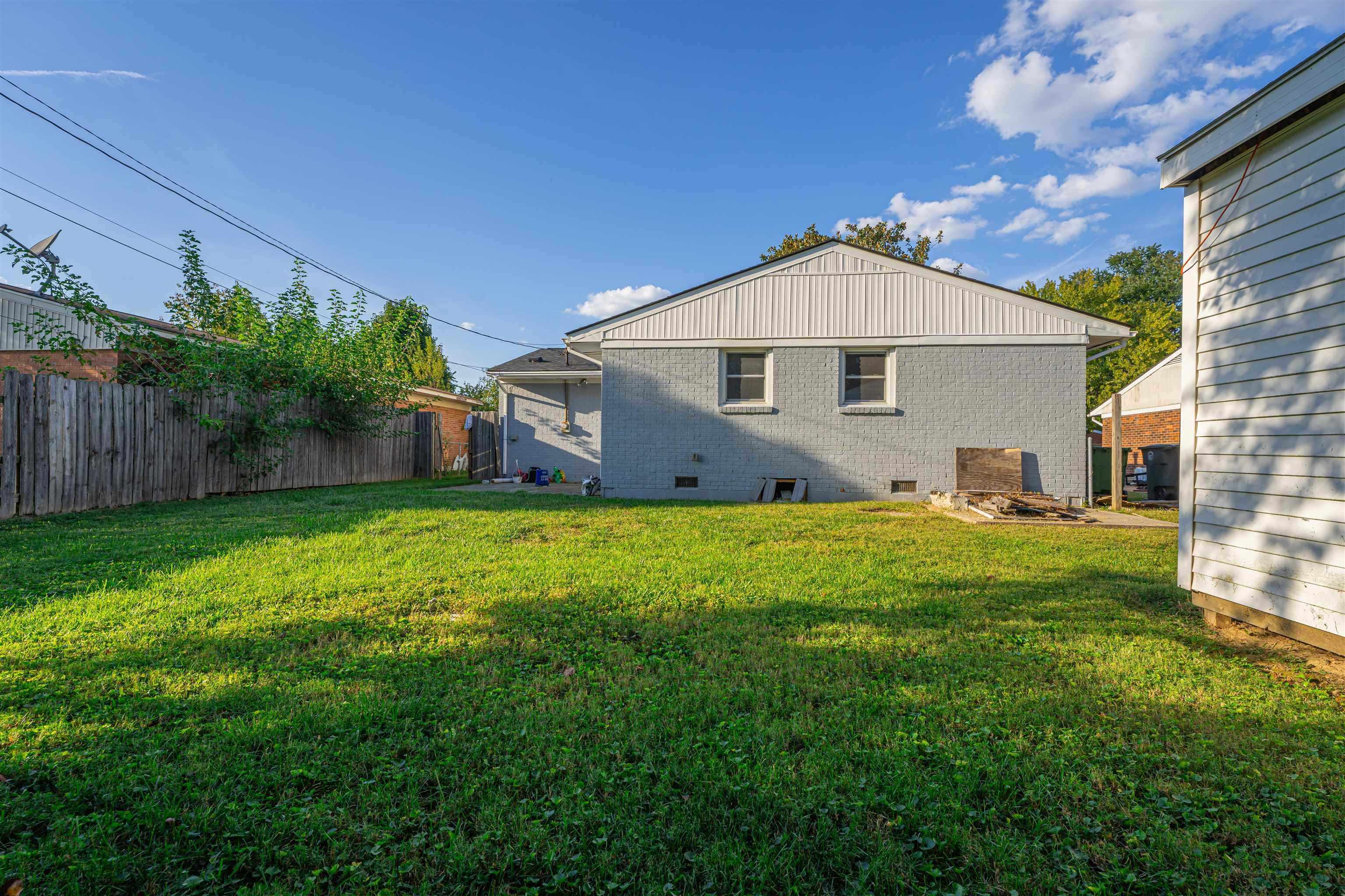 420 Catalina Drive, Owensboro, Kentucky 42303, 3 Bedrooms Bedrooms, ,1 BathroomBathrooms,Single Family Residence,For Sale,Catalina Drive,91244