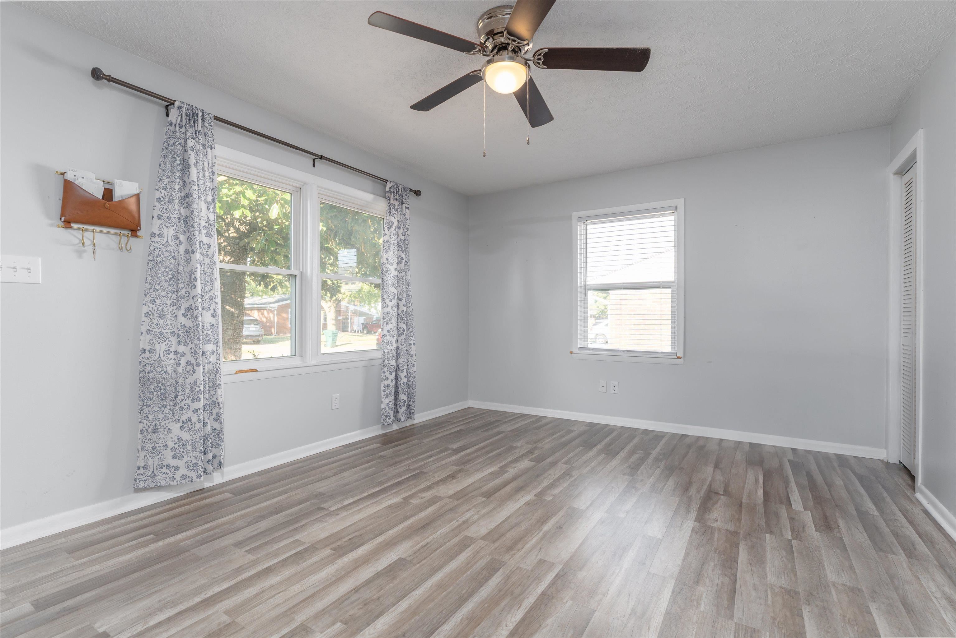 420 Catalina Drive, Owensboro, Kentucky 42303, 3 Bedrooms Bedrooms, ,1 BathroomBathrooms,Single Family Residence,For Sale,Catalina Drive,91244