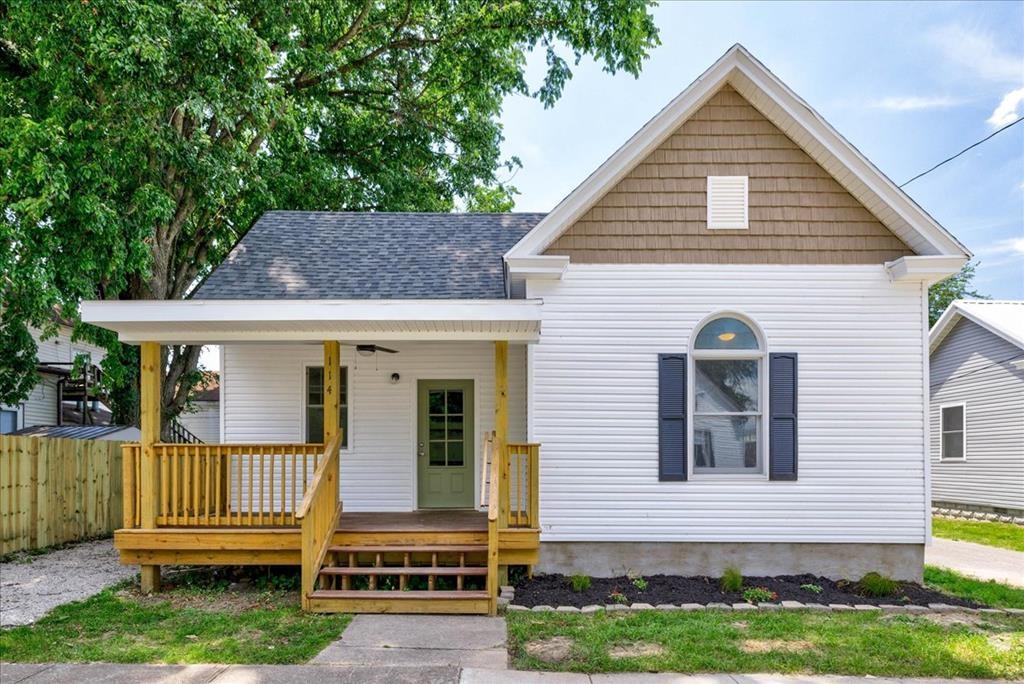 114 Sycamore St, Owensboro, Kentucky 42301, 2 Bedrooms Bedrooms, ,1 BathroomBathrooms,Single Family Residence,For Sale,Sycamore St,91249