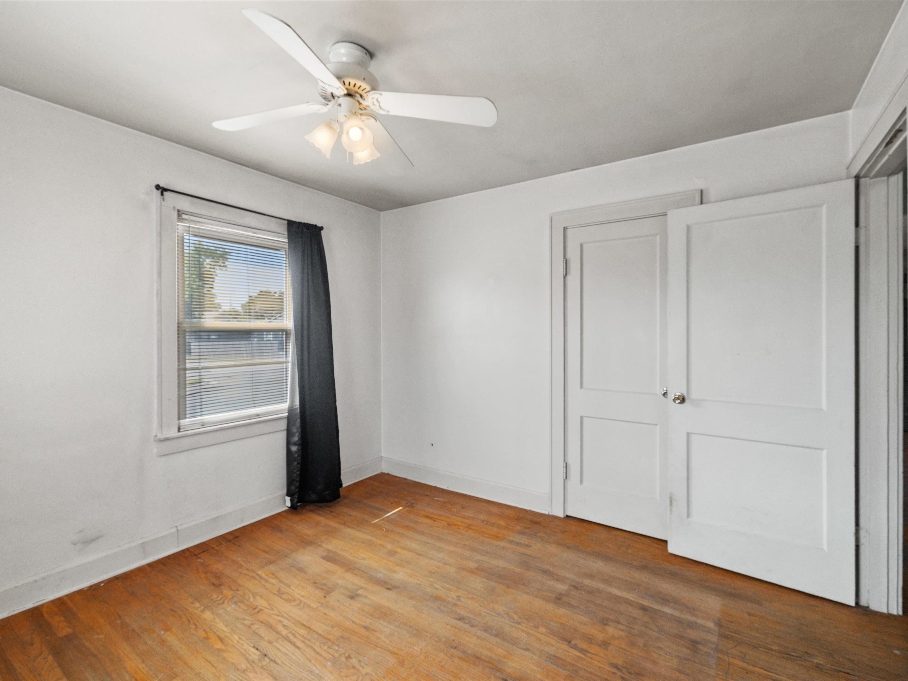 1747 Virginia Court, Owensboro, Kentucky 42303, 2 Bedrooms Bedrooms, ,1 BathroomBathrooms,Single Family Residence,For Sale,Virginia Court,91251