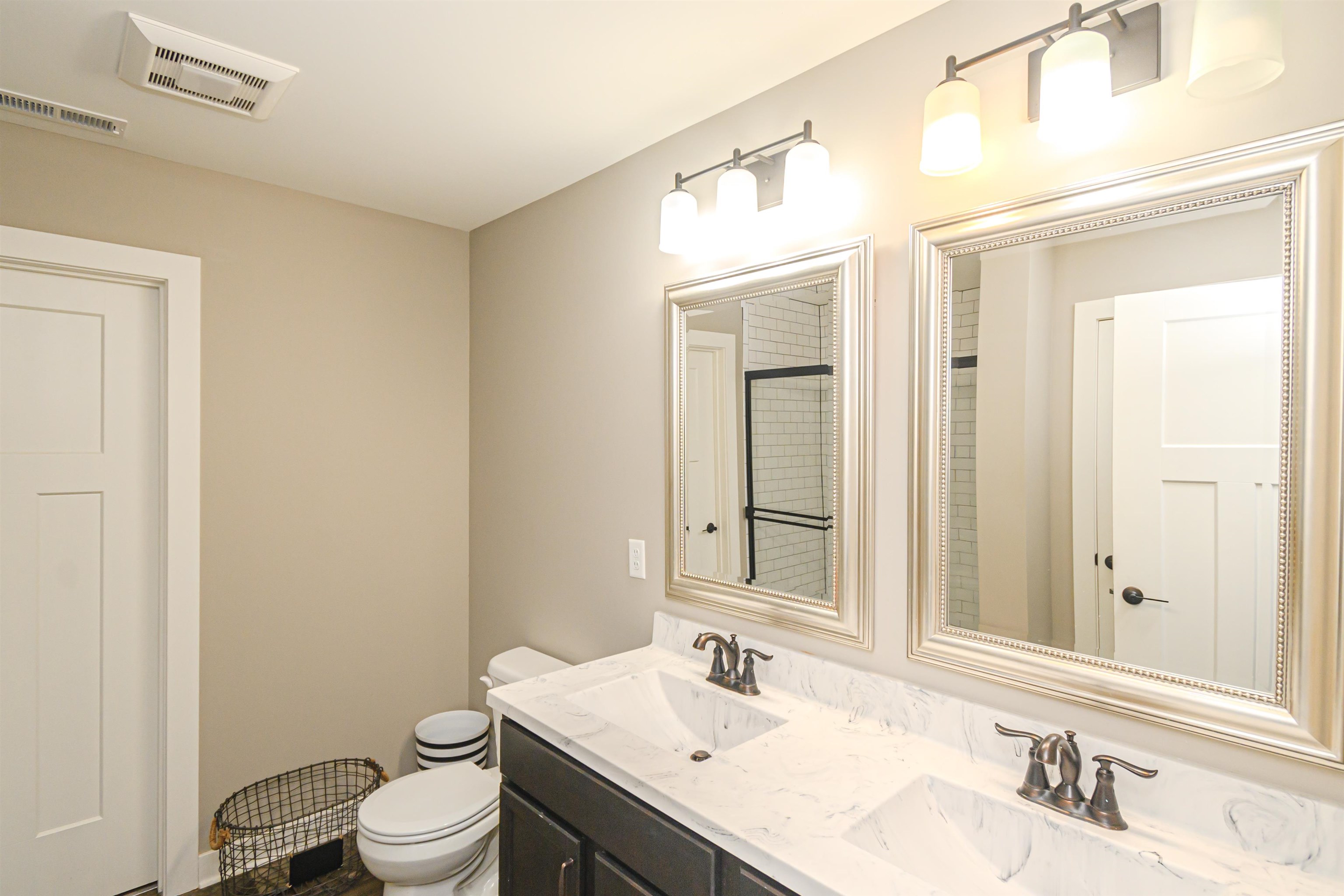 3965 Little Bluestem Dr, Owensboro, Kentucky 42303, 5 Bedrooms Bedrooms, ,2 BathroomsBathrooms,Single Family Residence,For Sale,Little Bluestem Dr,91255
