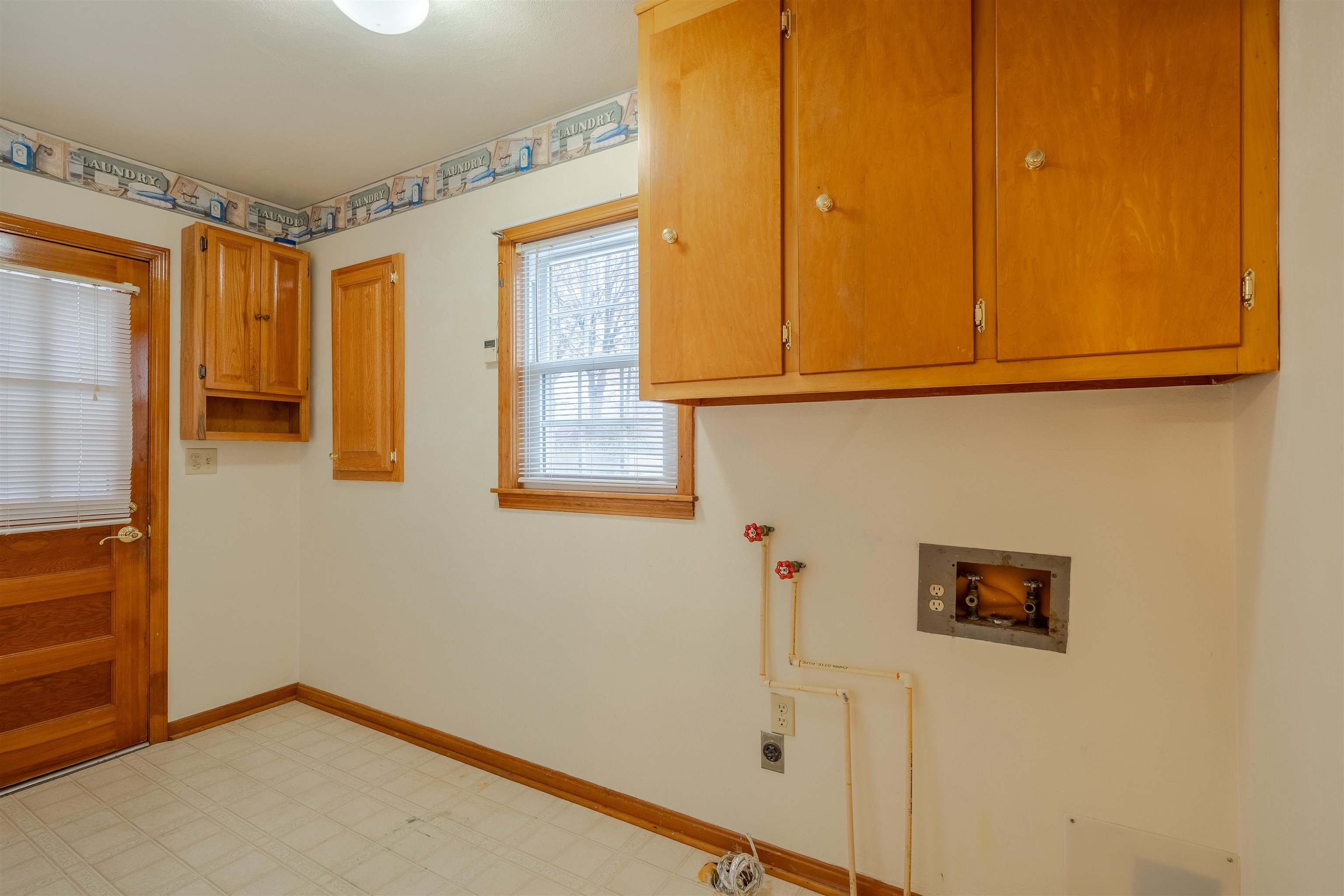 2175 Stratford Dr, Owensboro, Kentucky 42301, 3 Bedrooms Bedrooms, ,2 BathroomsBathrooms,Single Family Residence,For Sale,Stratford Dr,91257
