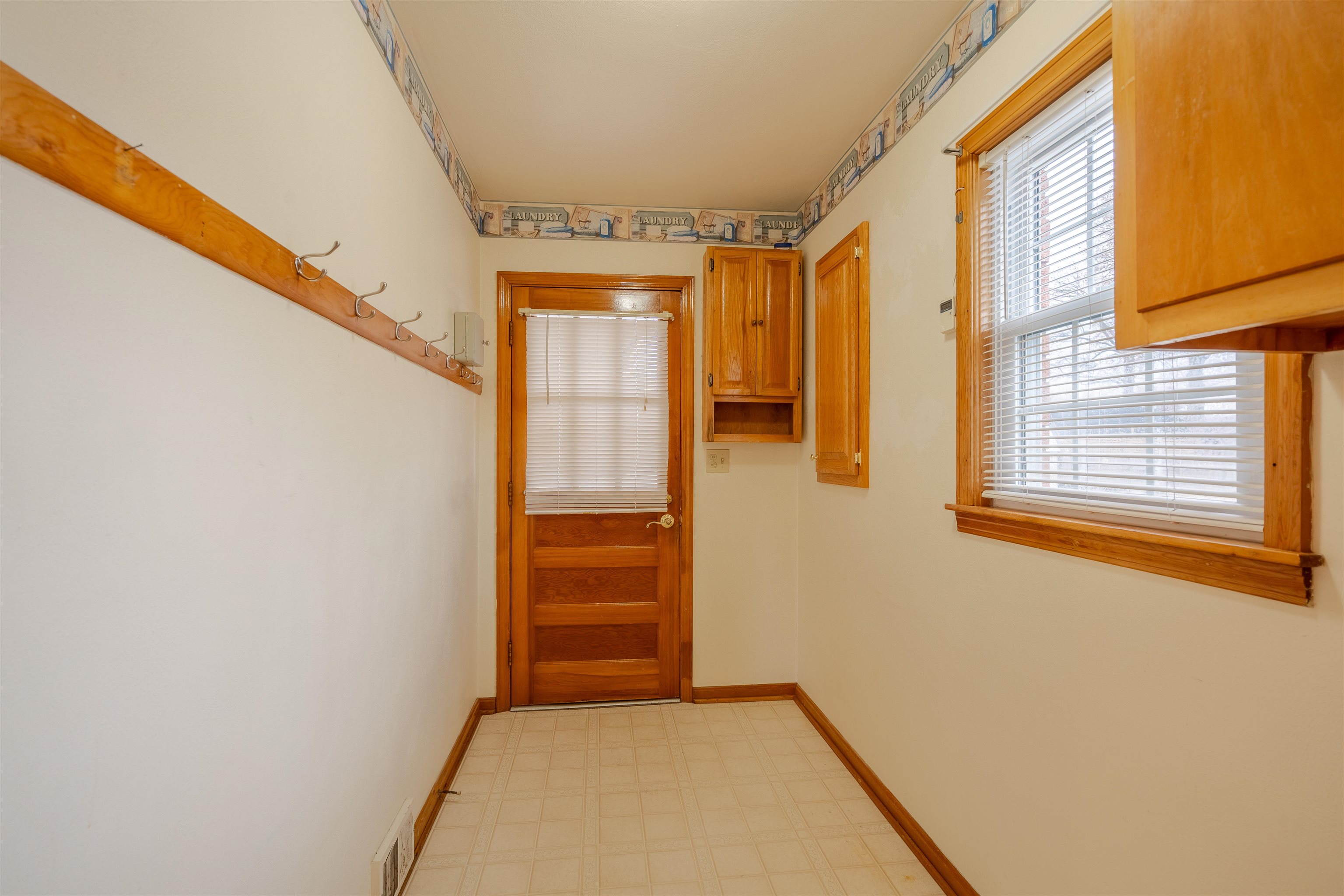 2175 Stratford Dr, Owensboro, Kentucky 42301, 3 Bedrooms Bedrooms, ,2 BathroomsBathrooms,Single Family Residence,For Sale,Stratford Dr,91257