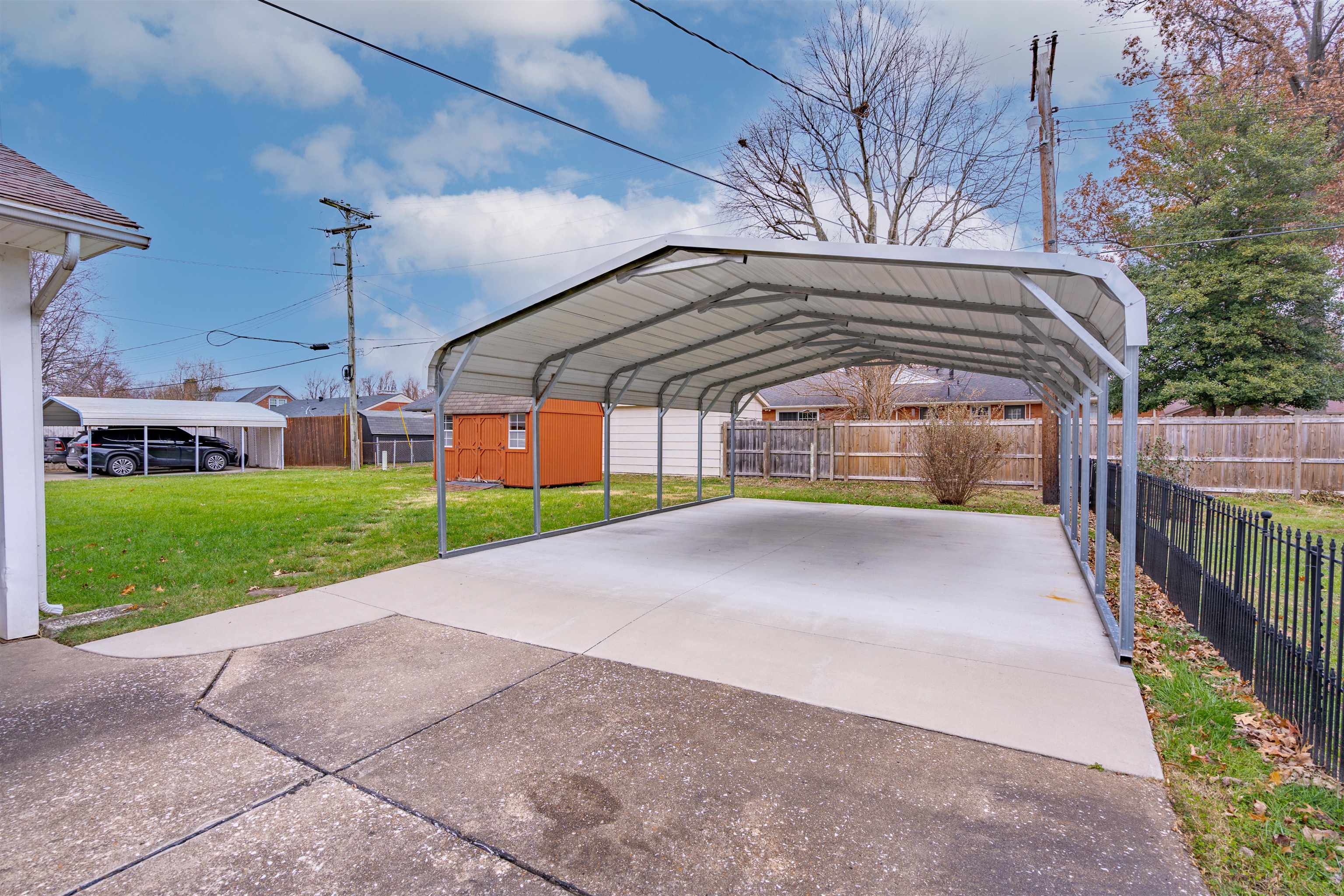 2175 Stratford Dr, Owensboro, Kentucky 42301, 3 Bedrooms Bedrooms, ,2 BathroomsBathrooms,Single Family Residence,For Sale,Stratford Dr,91257