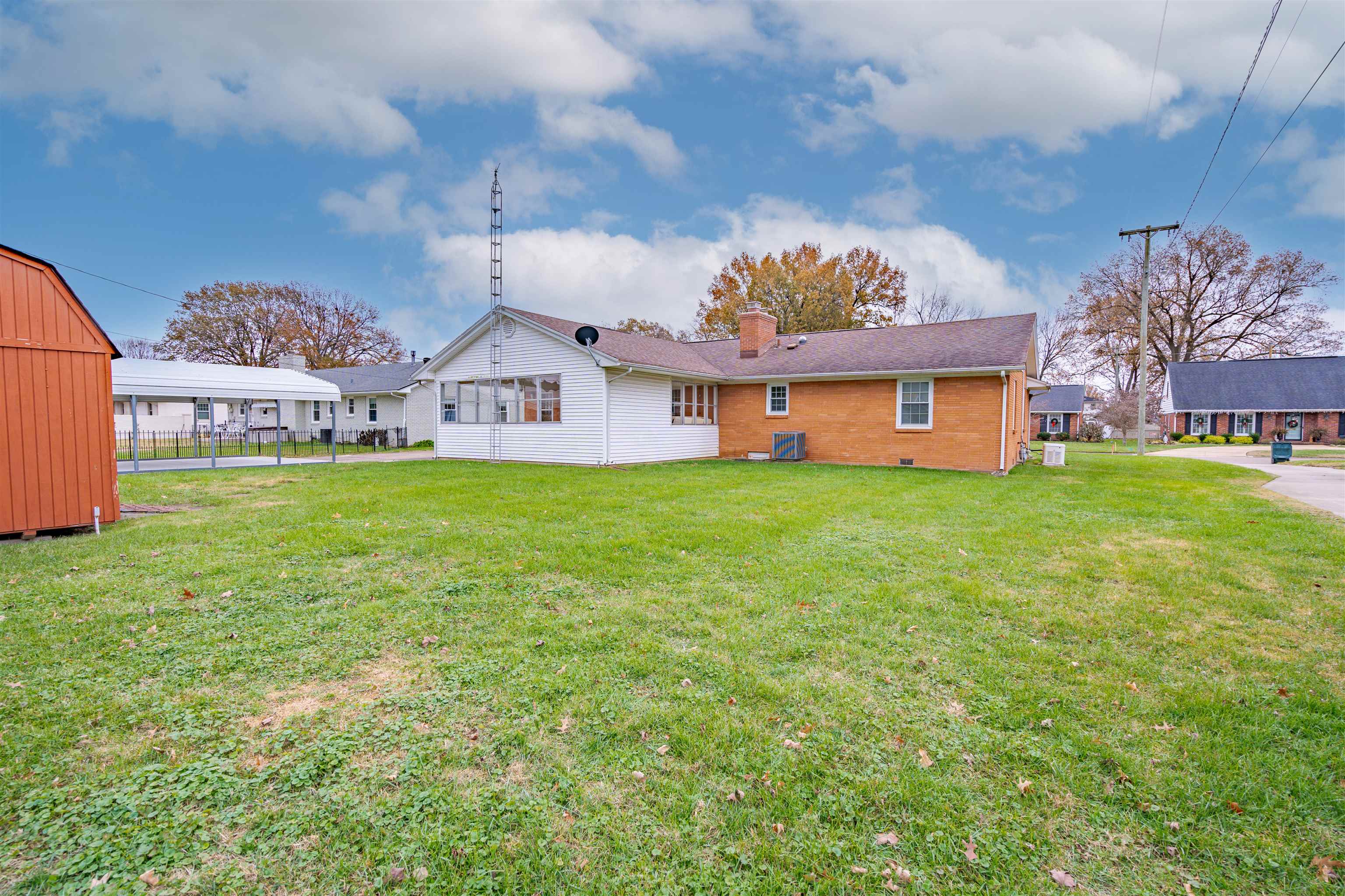 2175 Stratford Dr, Owensboro, Kentucky 42301, 3 Bedrooms Bedrooms, ,2 BathroomsBathrooms,Single Family Residence,For Sale,Stratford Dr,91257