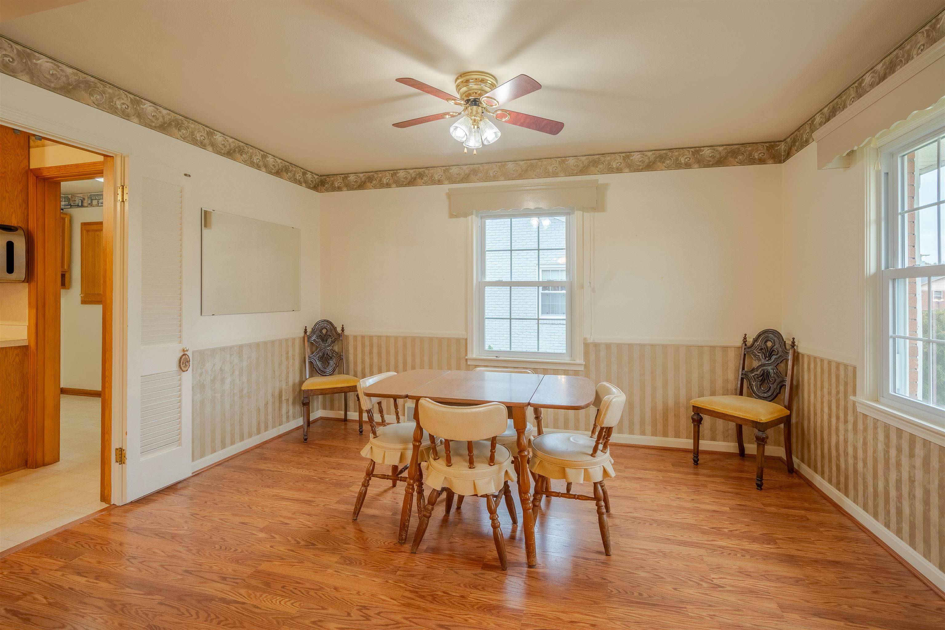 2175 Stratford Dr, Owensboro, Kentucky 42301, 3 Bedrooms Bedrooms, ,2 BathroomsBathrooms,Single Family Residence,For Sale,Stratford Dr,91257