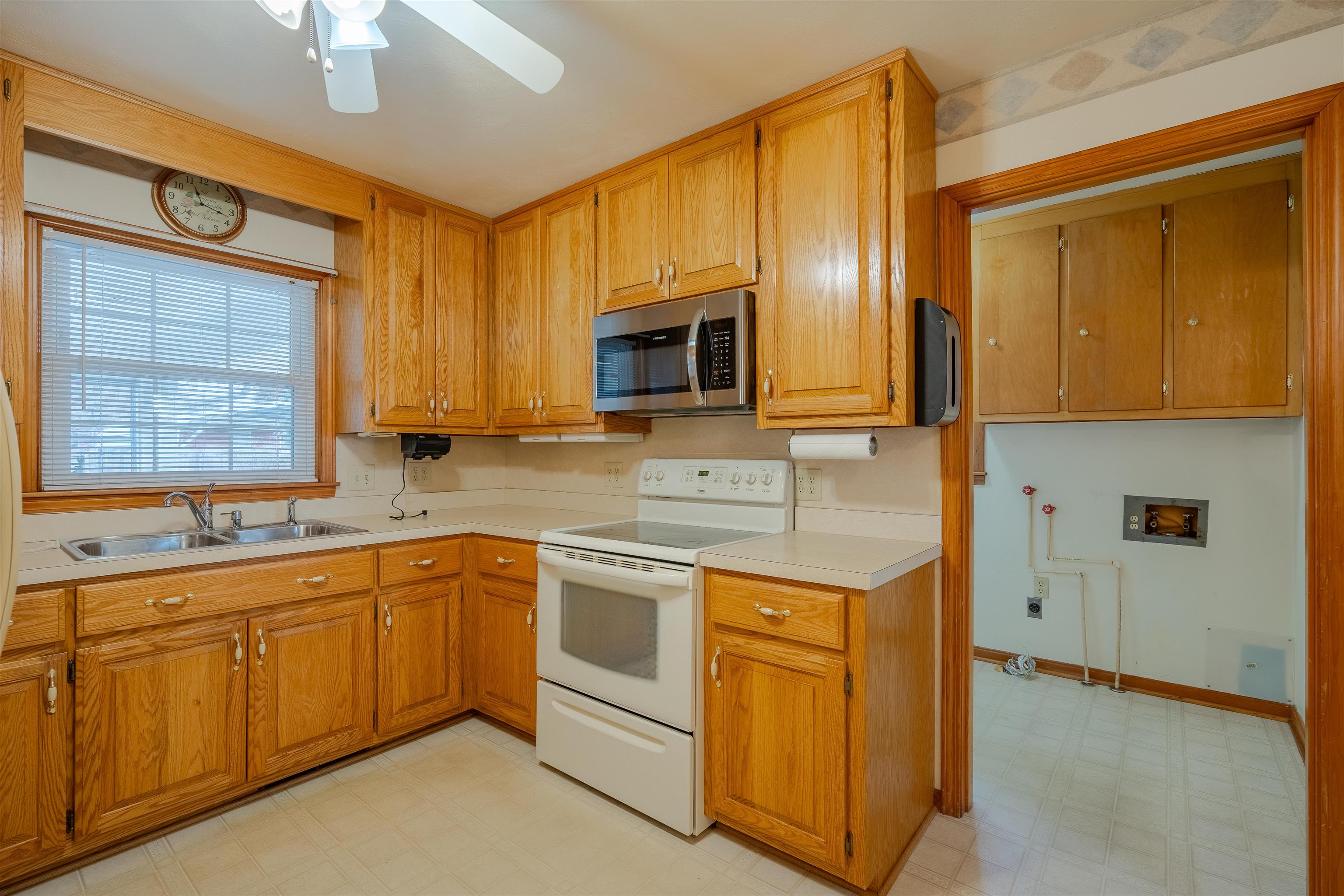 2175 Stratford Dr, Owensboro, Kentucky 42301, 3 Bedrooms Bedrooms, ,2 BathroomsBathrooms,Single Family Residence,For Sale,Stratford Dr,91257