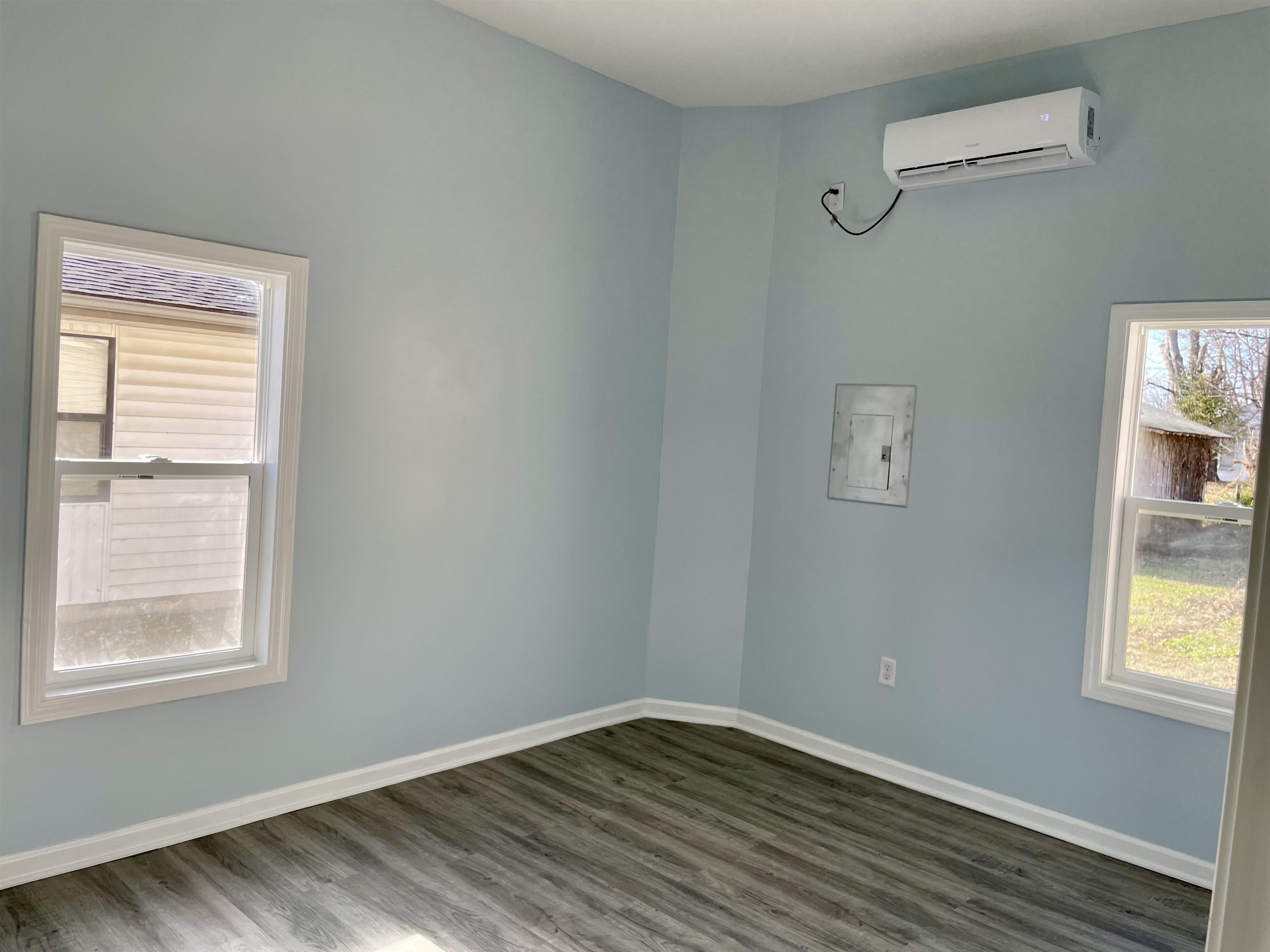 520 Foust Avenue, Owensboro, Kentucky 42301, 2 Bedrooms Bedrooms, ,1 BathroomBathrooms,Single Family Residence,For Sale,Foust Avenue,91258
