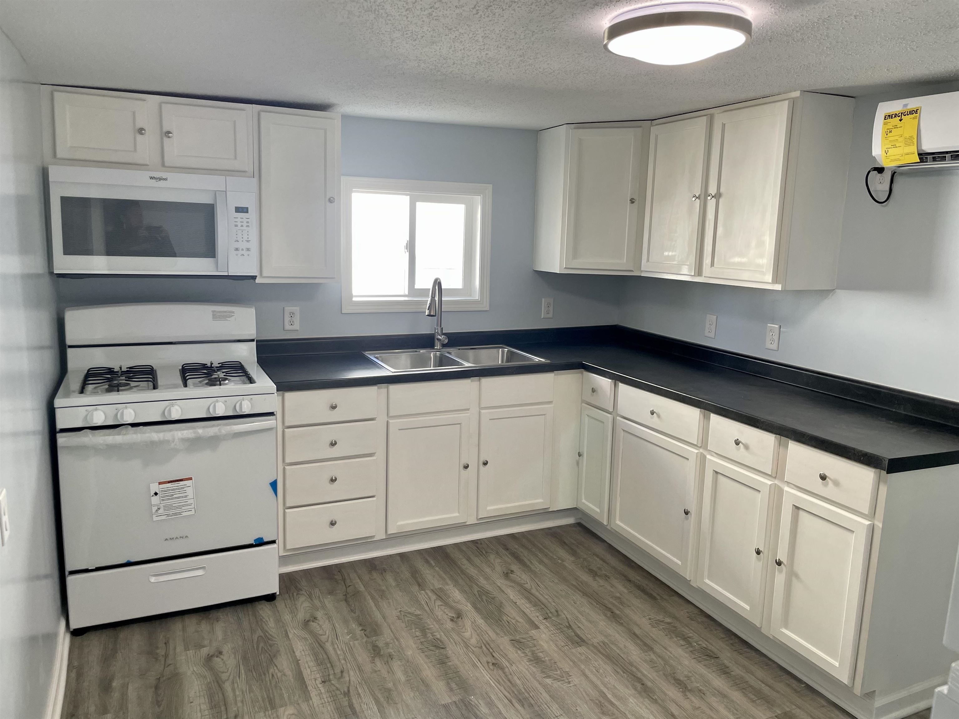 520 Foust Avenue, Owensboro, Kentucky 42301, 2 Bedrooms Bedrooms, ,1 BathroomBathrooms,Single Family Residence,For Sale,Foust Avenue,91258