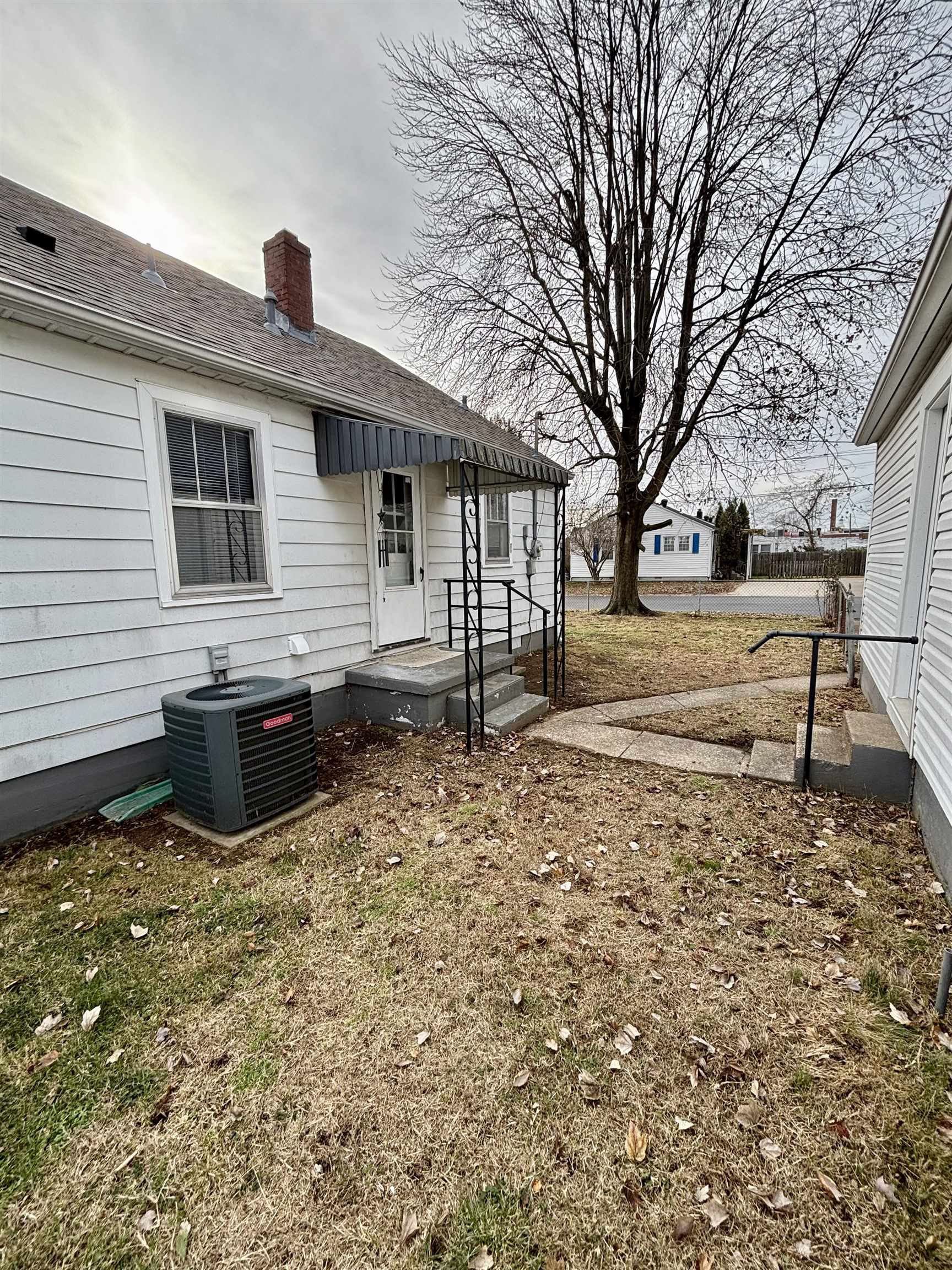 501 E. 25th St., Owensboro, Kentucky 42301, 4 Bedrooms Bedrooms, ,1 BathroomBathrooms,Single Family Residence,For Sale,E. 25th St.,91260