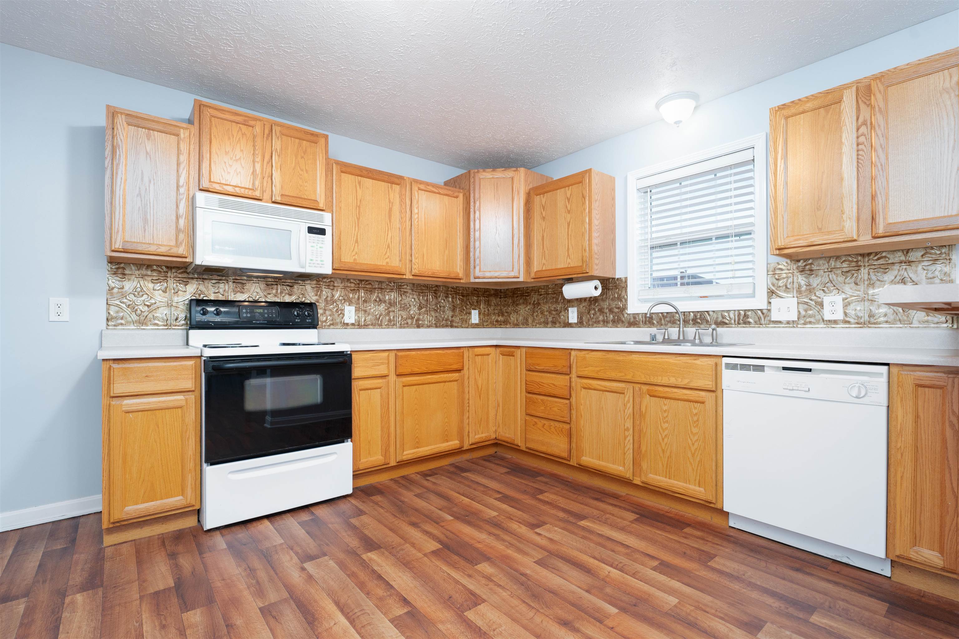 170 Partridge Loop, Owensboro, Kentucky 42301, 3 Bedrooms Bedrooms, ,2 BathroomsBathrooms,Single Family Residence,For Sale,Partridge Loop,91266