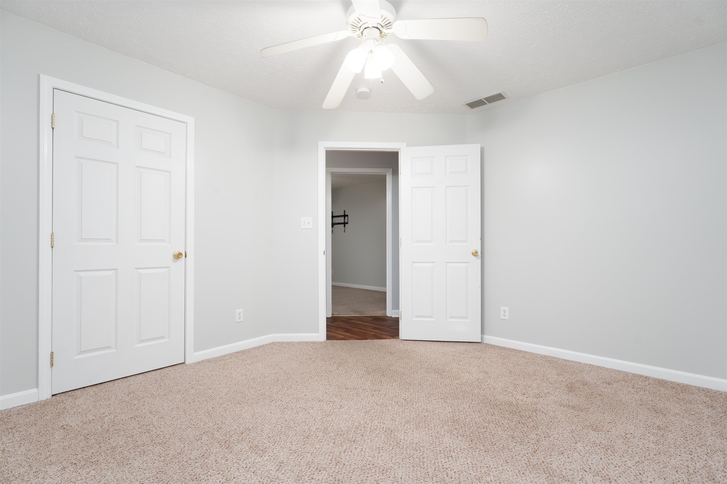 170 Partridge Loop, Owensboro, Kentucky 42301, 3 Bedrooms Bedrooms, ,2 BathroomsBathrooms,Single Family Residence,For Sale,Partridge Loop,91266