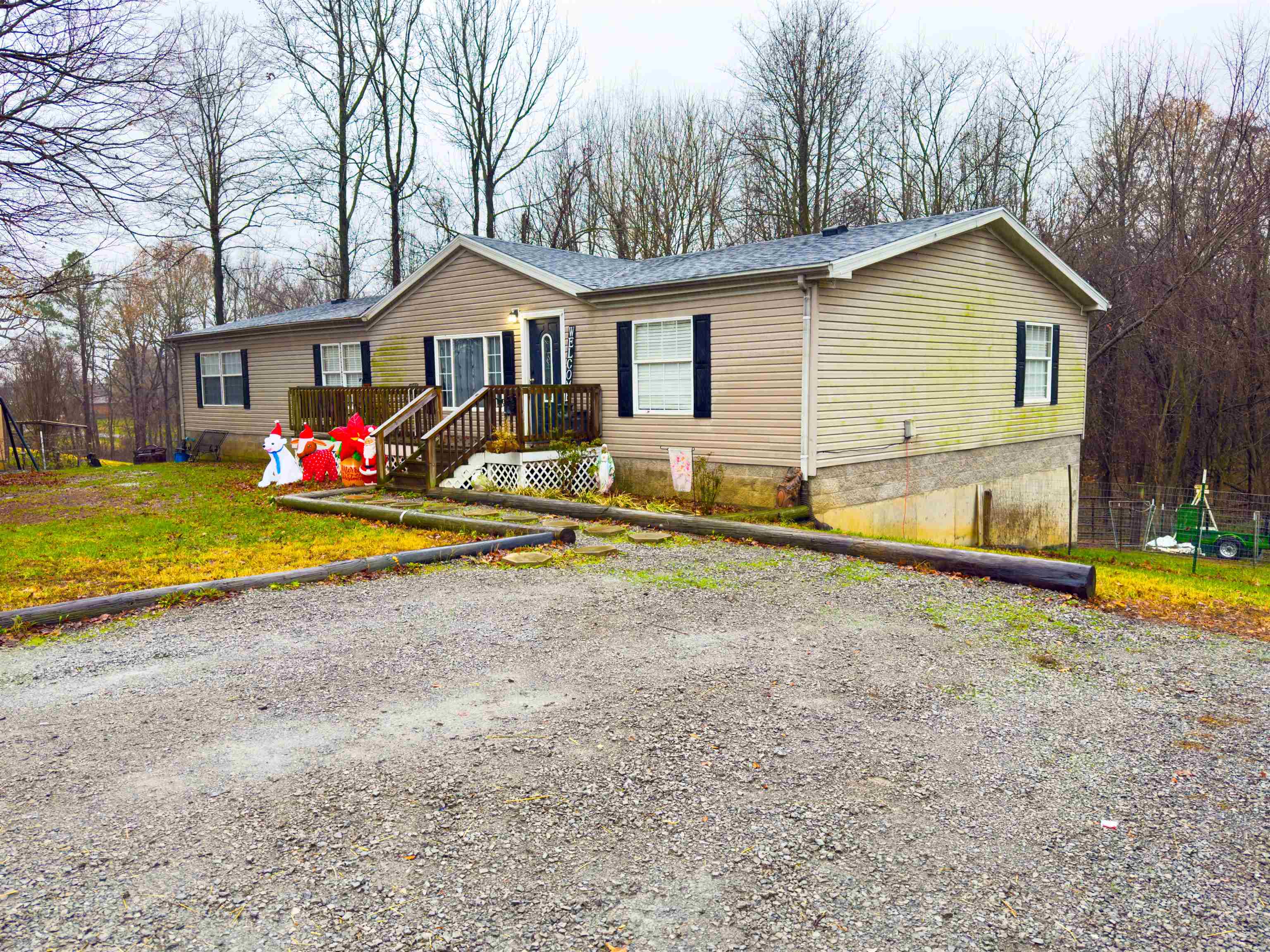 909 Sand Hill Rd, Livermore, Kentucky 42352, 3 Bedrooms Bedrooms, ,2 BathroomsBathrooms,Single Family Residence,For Sale,Sand Hill Rd,91268
