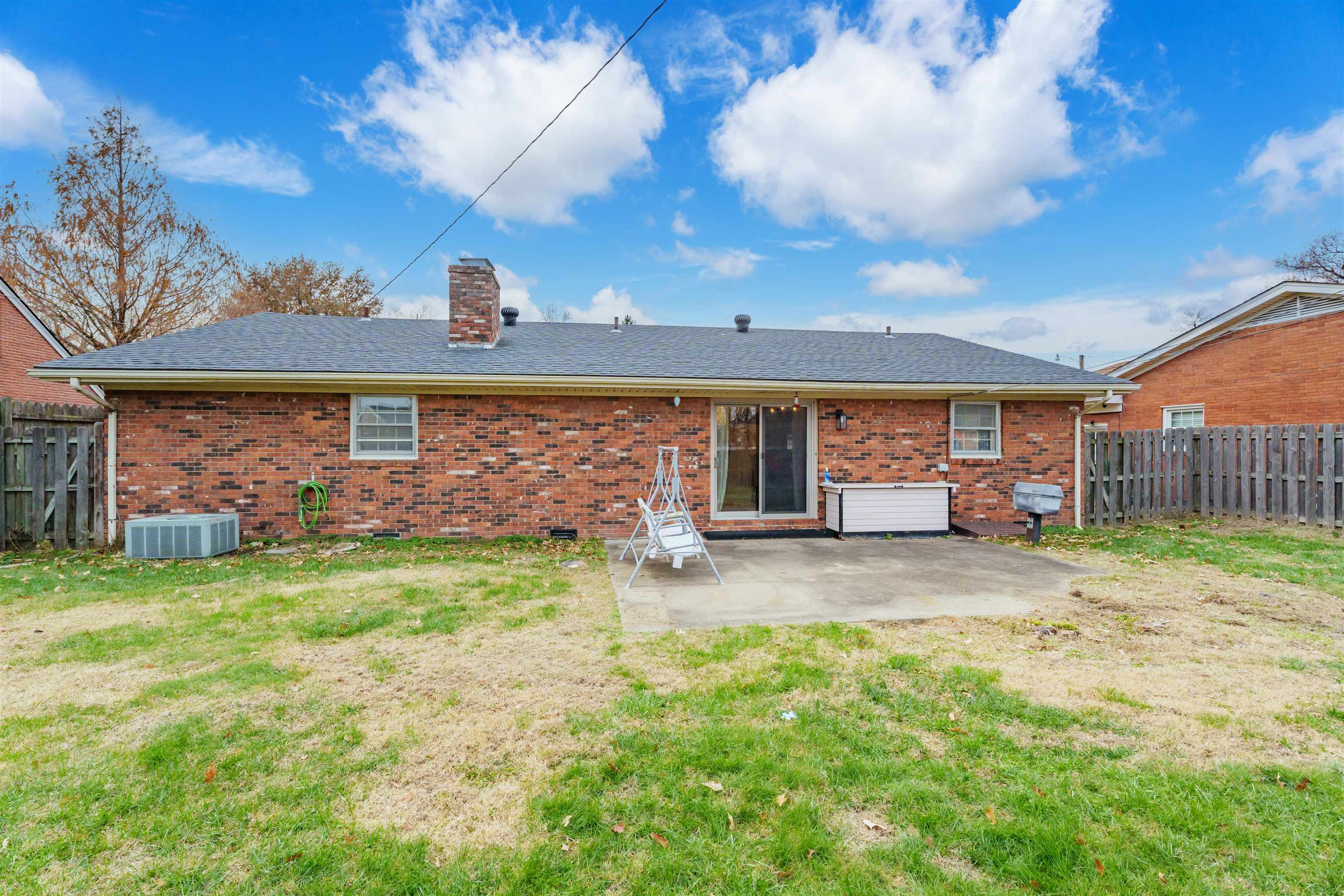 3839 Bowlds Court, Owensboro, Kentucky 42301, 3 Bedrooms Bedrooms, ,2 BathroomsBathrooms,Single Family Residence,For Sale,Bowlds Court,91269