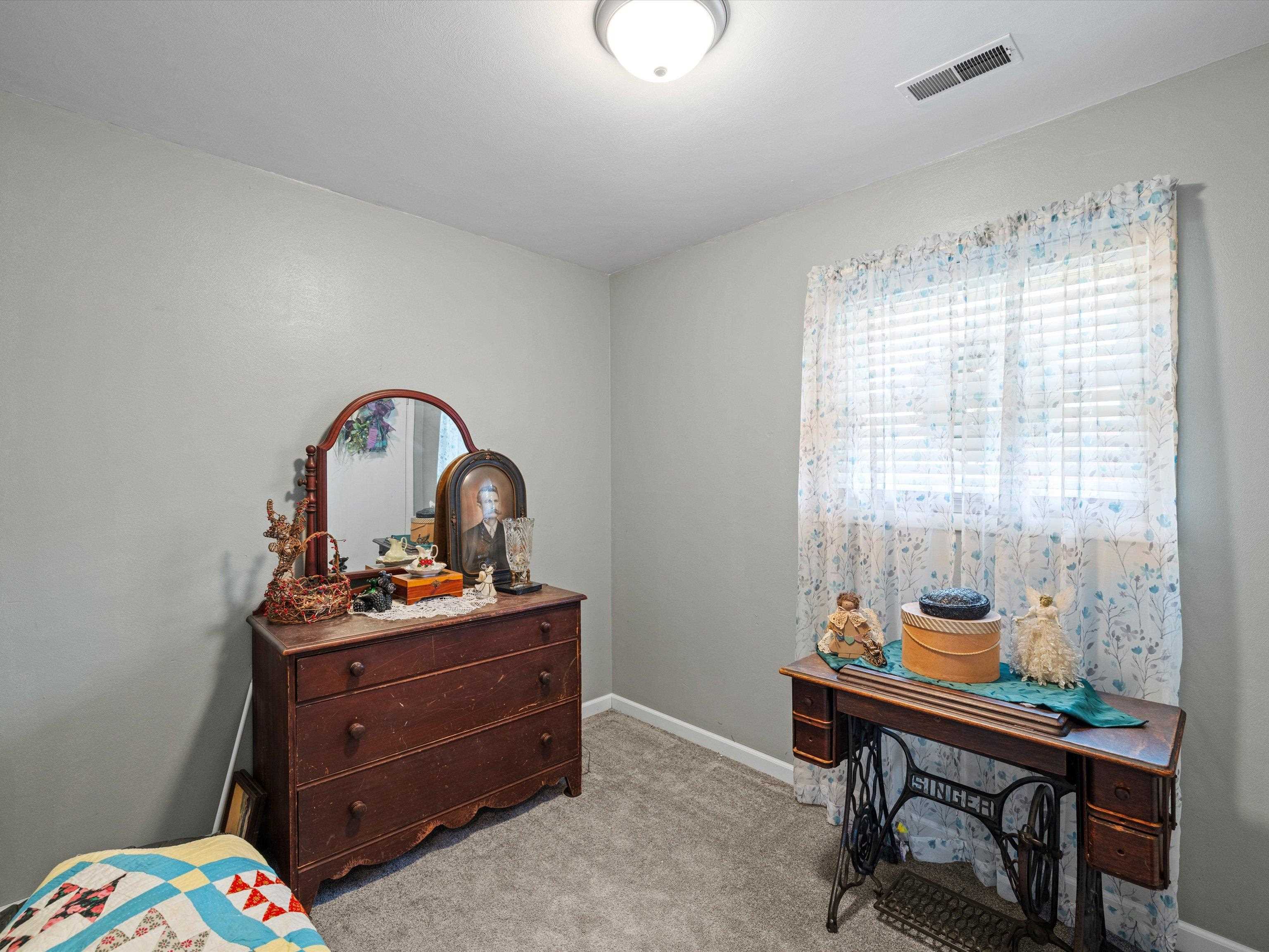 3818 Shelly Drive, Owensboro, Kentucky 42301, 3 Bedrooms Bedrooms, ,1 BathroomBathrooms,Single Family Residence,For Sale,Shelly Drive,91271