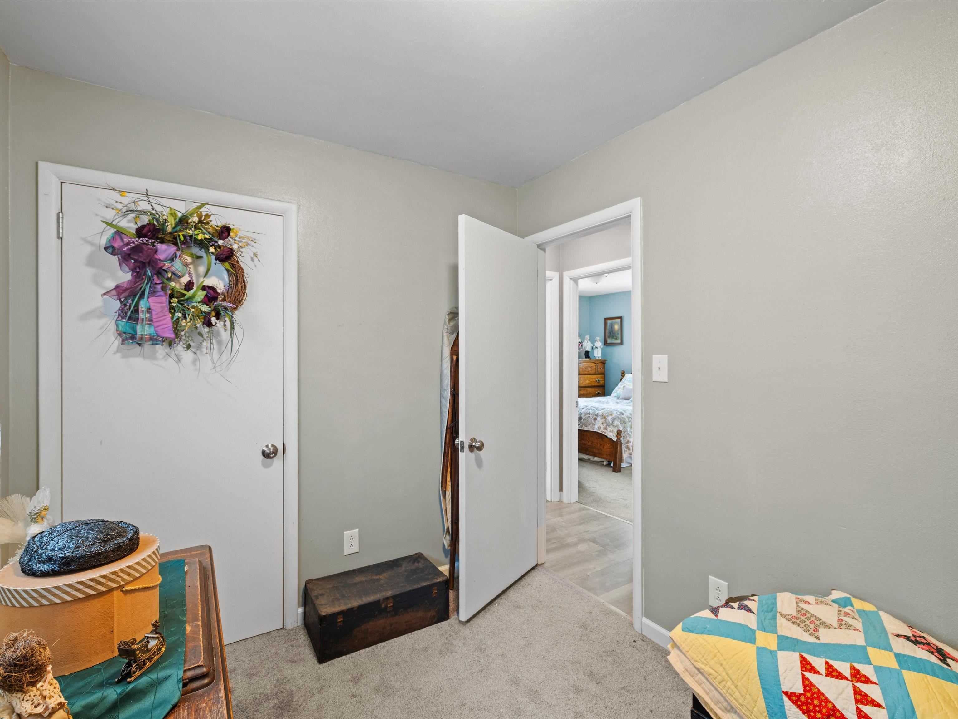 3818 Shelly Drive, Owensboro, Kentucky 42301, 3 Bedrooms Bedrooms, ,1 BathroomBathrooms,Single Family Residence,For Sale,Shelly Drive,91271
