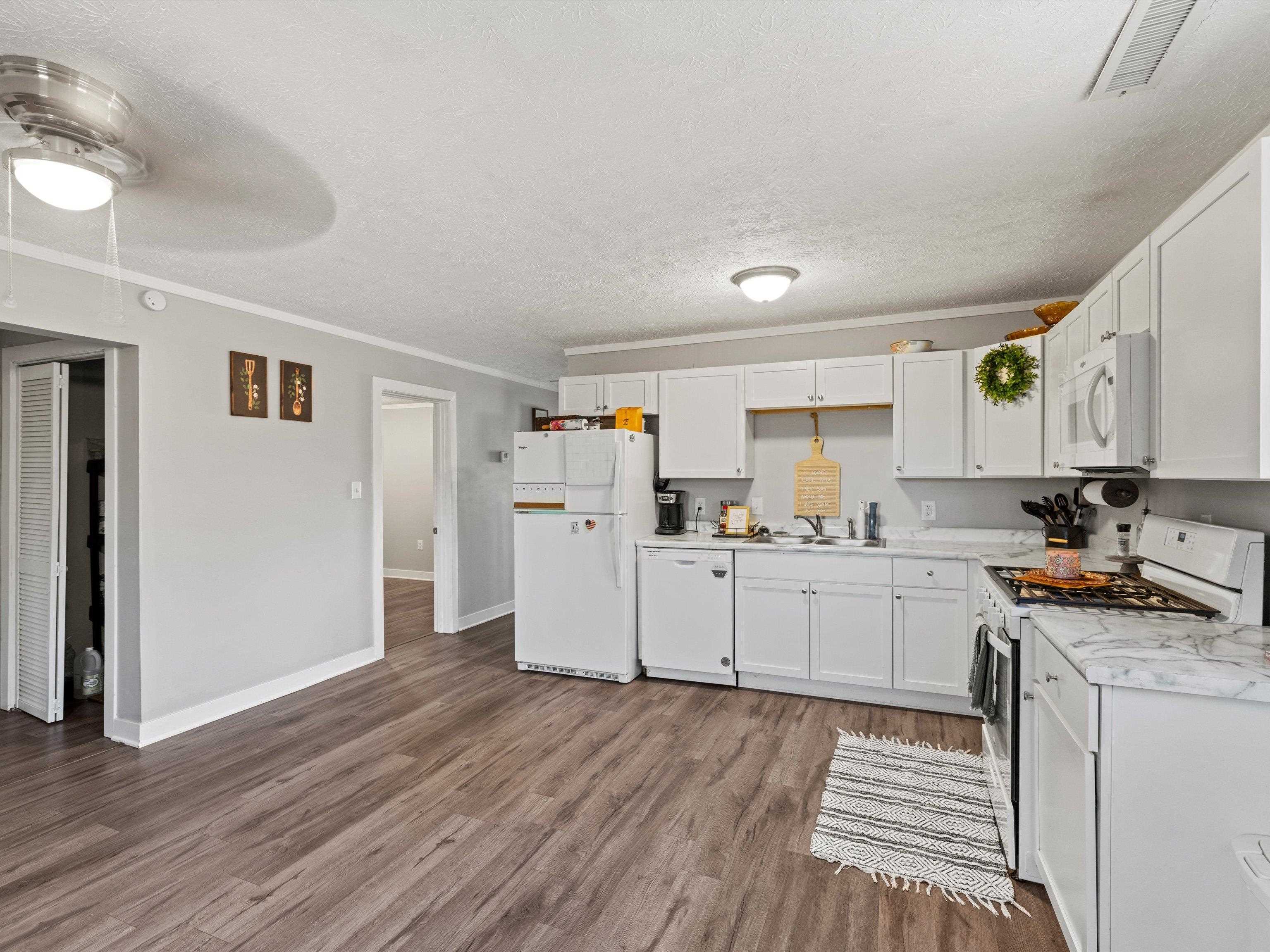 8266 Crisp Road, Whitesville, Kentucky 42378, 3 Bedrooms Bedrooms, ,1 BathroomBathrooms,Single Family Residence,For Sale,Crisp Road,91279