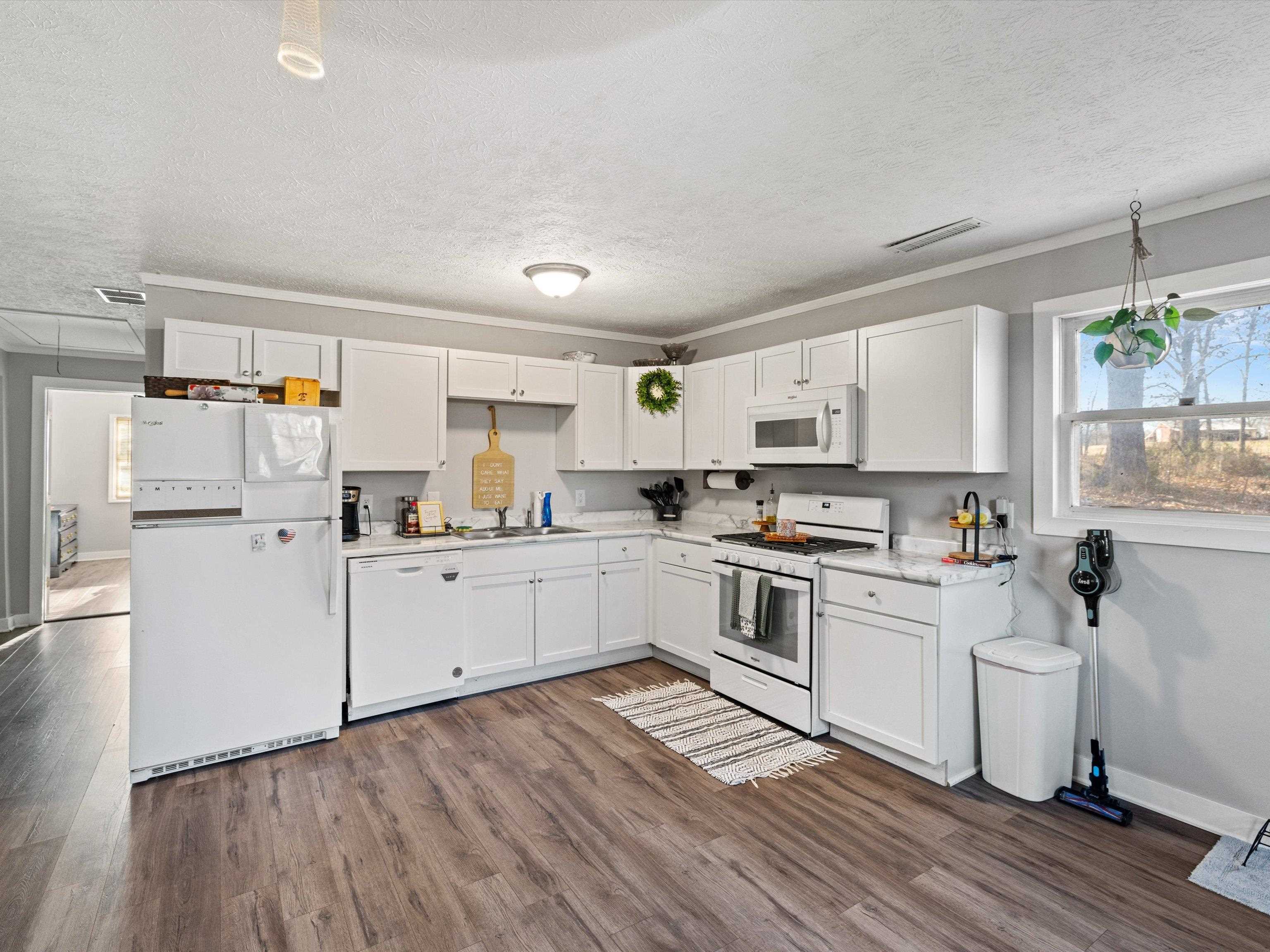 8266 Crisp Road, Whitesville, Kentucky 42378, 3 Bedrooms Bedrooms, ,1 BathroomBathrooms,Single Family Residence,For Sale,Crisp Road,91279