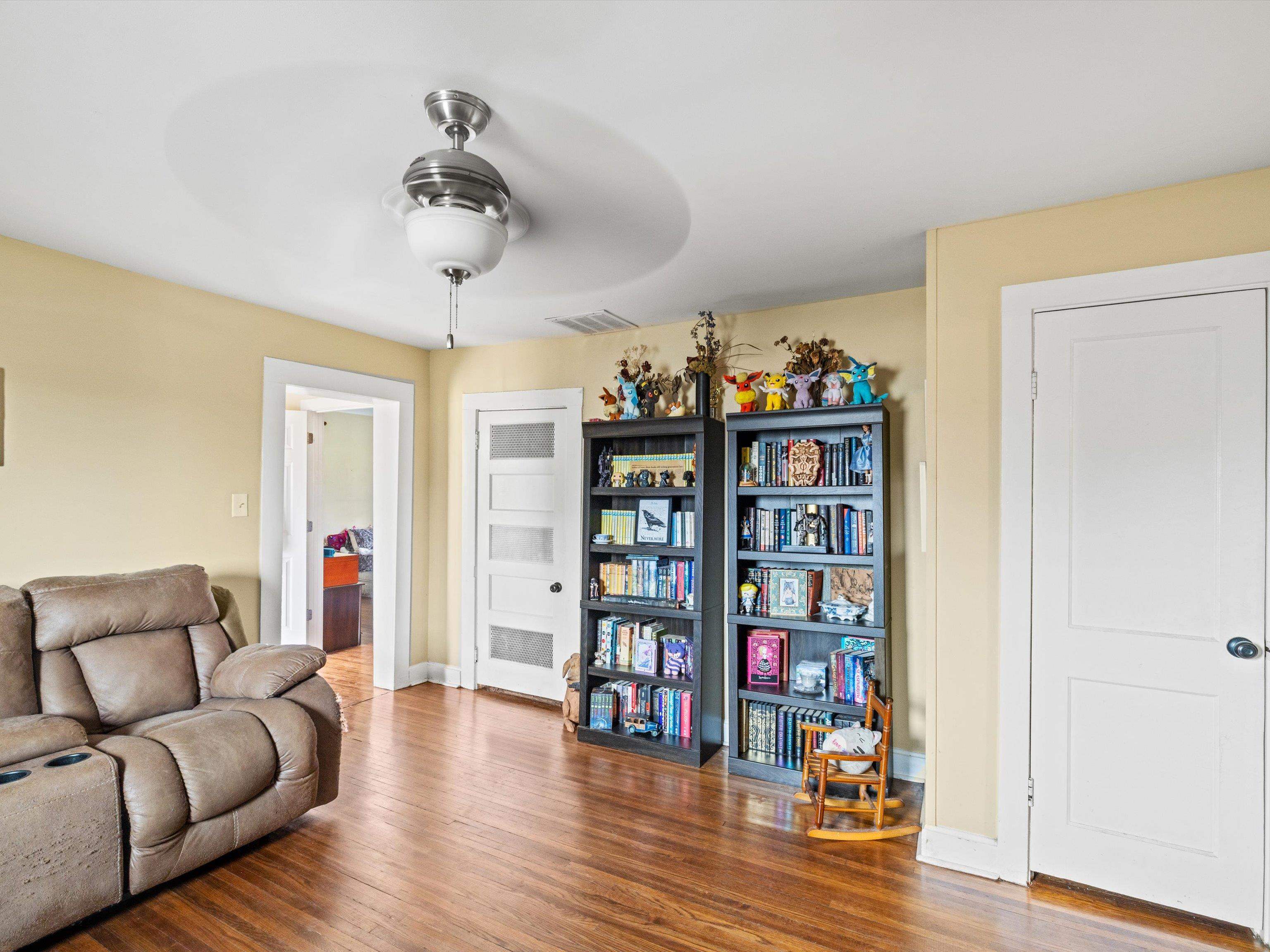 2340 Hayden Road, Owensboro, Kentucky 42303, 3 Bedrooms Bedrooms, ,1 BathroomBathrooms,Single Family Residence,For Sale,Hayden Road,91285