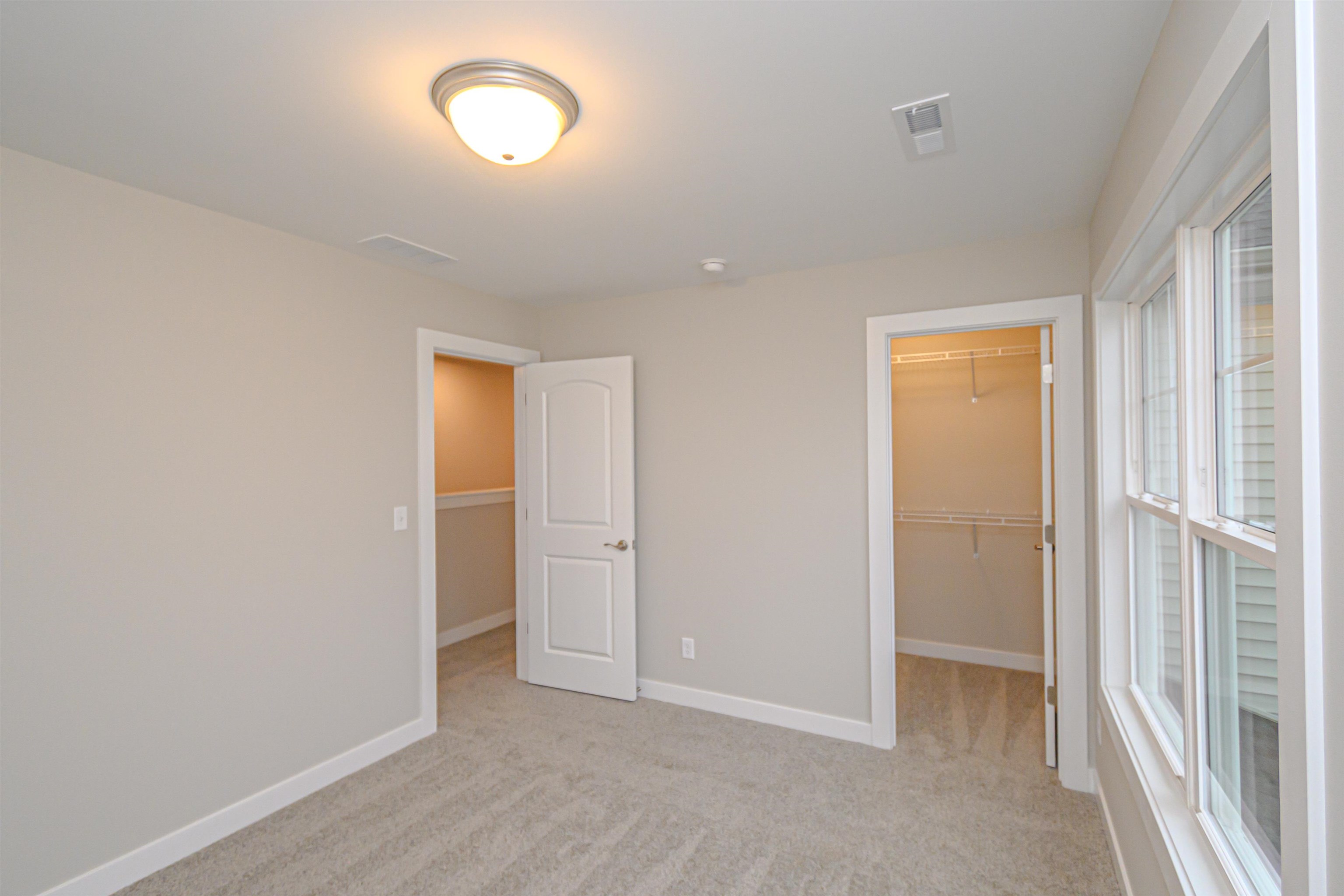1081 Quartz Dr, Owensboro, Kentucky 42301, 5 Bedrooms Bedrooms, ,3 BathroomsBathrooms,Single Family Residence,For Sale,Quartz Dr,91286
