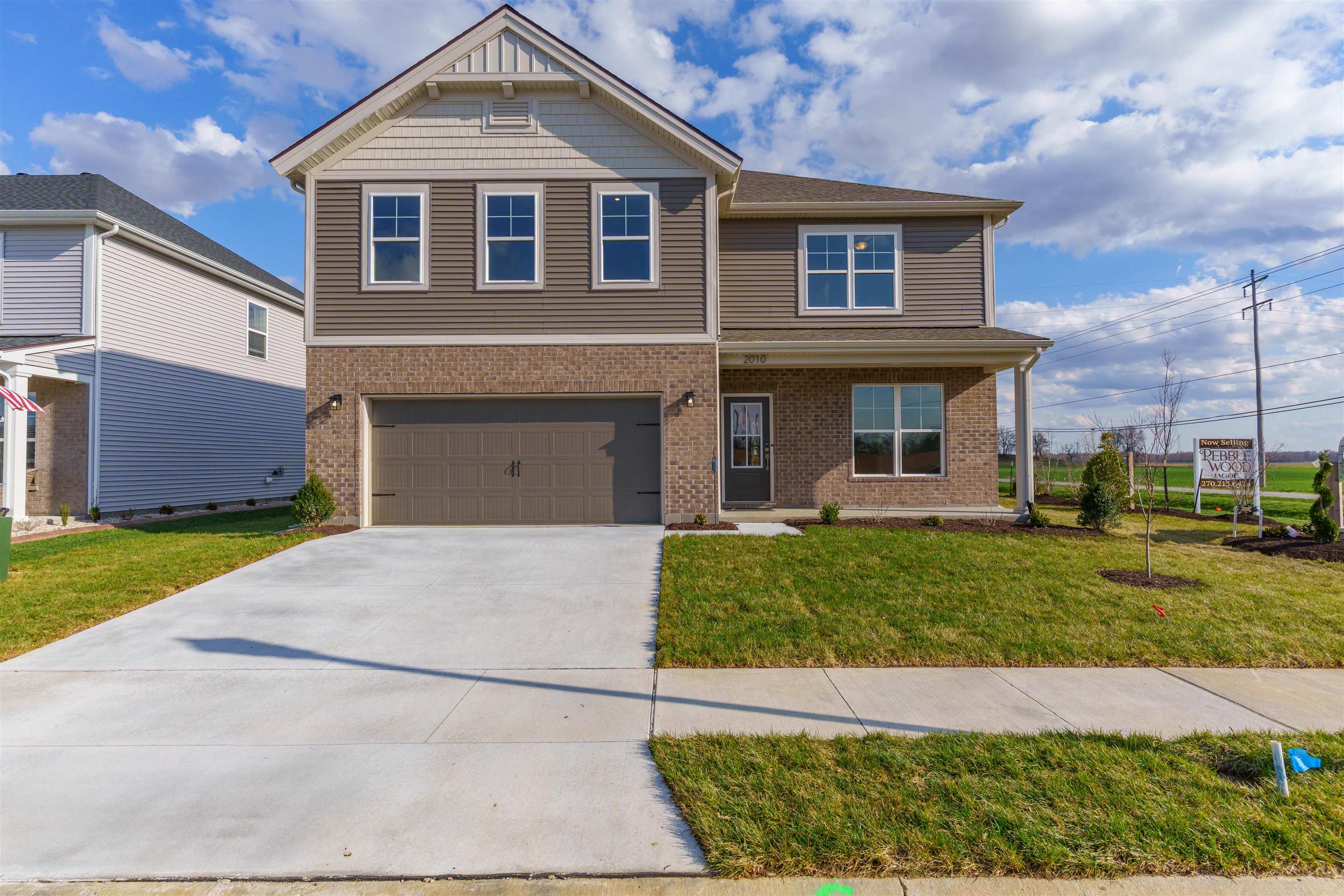 2010 Pebble Wood Dr, Owensboro, Kentucky 42303, 4 Bedrooms Bedrooms, ,2 BathroomsBathrooms,Single Family Residence,For Sale,Pebble Wood Dr,91290