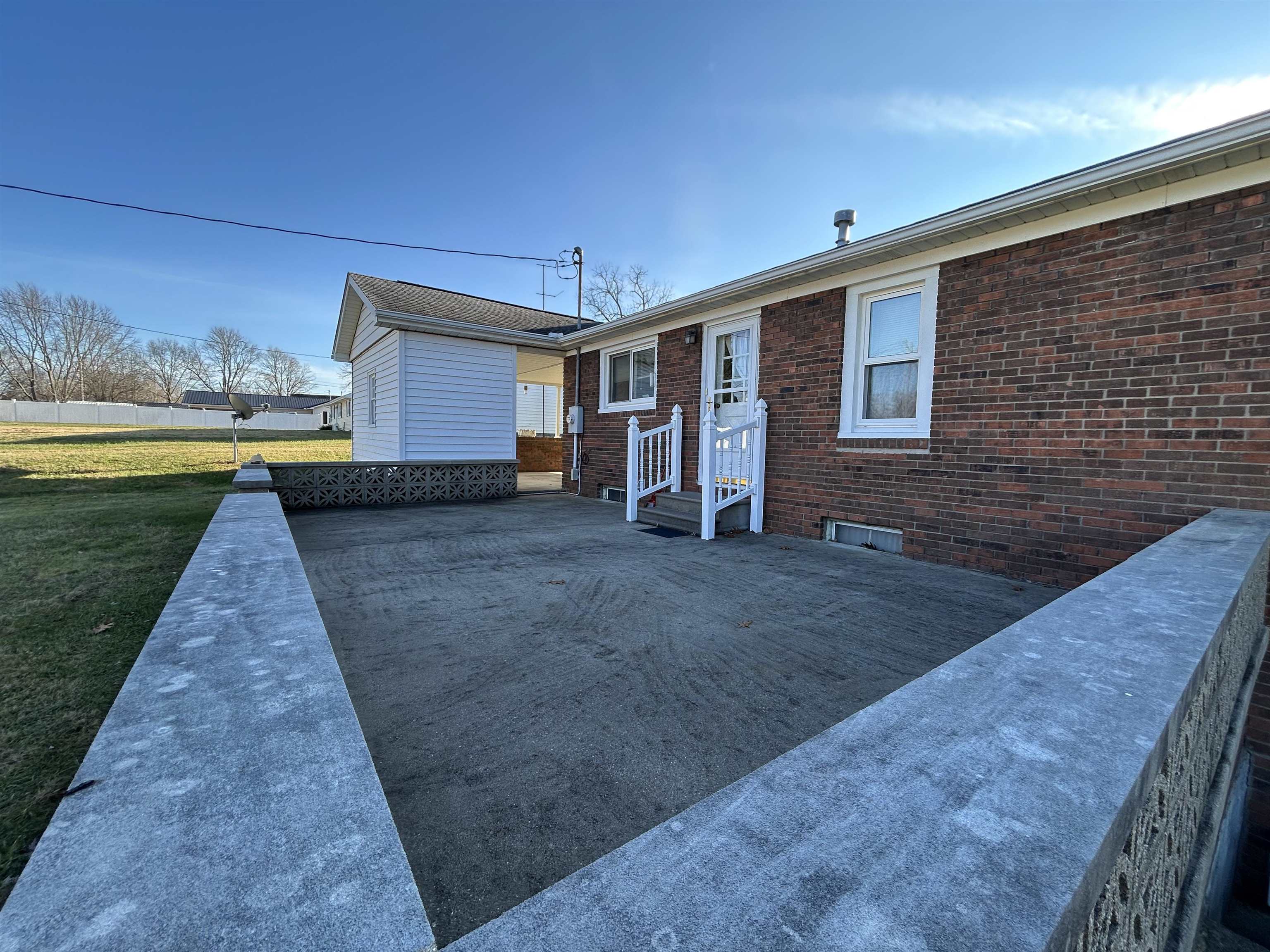 195 Mason St., Hawesville, Kentucky 42348, 3 Bedrooms Bedrooms, ,2 BathroomsBathrooms,Single Family Residence,For Sale,Mason St.,91292