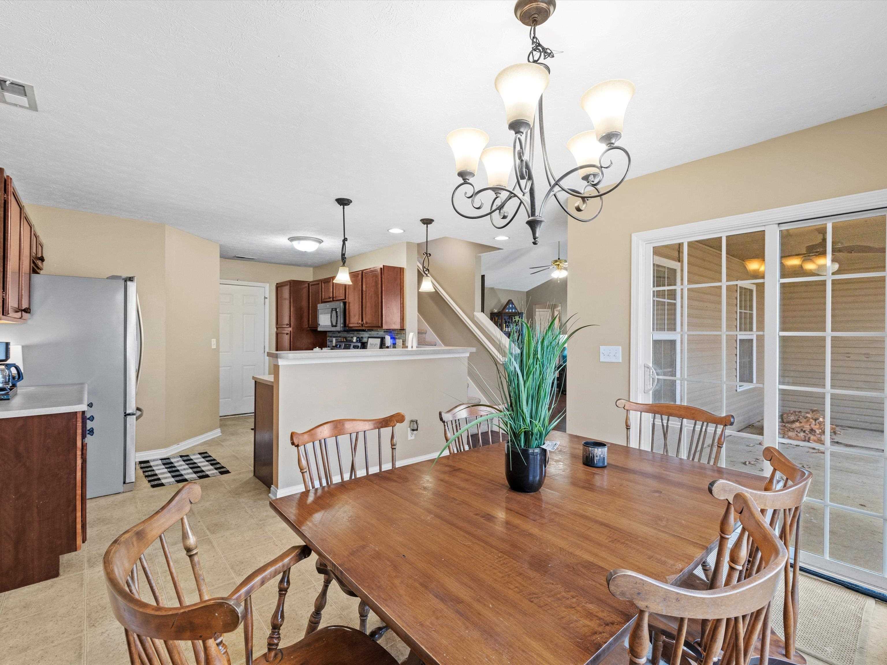 3105 Avenue of the Parks, Owensboro, Kentucky 42303, 3 Bedrooms Bedrooms, ,2 BathroomsBathrooms,Single Family Residence,For Sale,Avenue of the Parks,91293