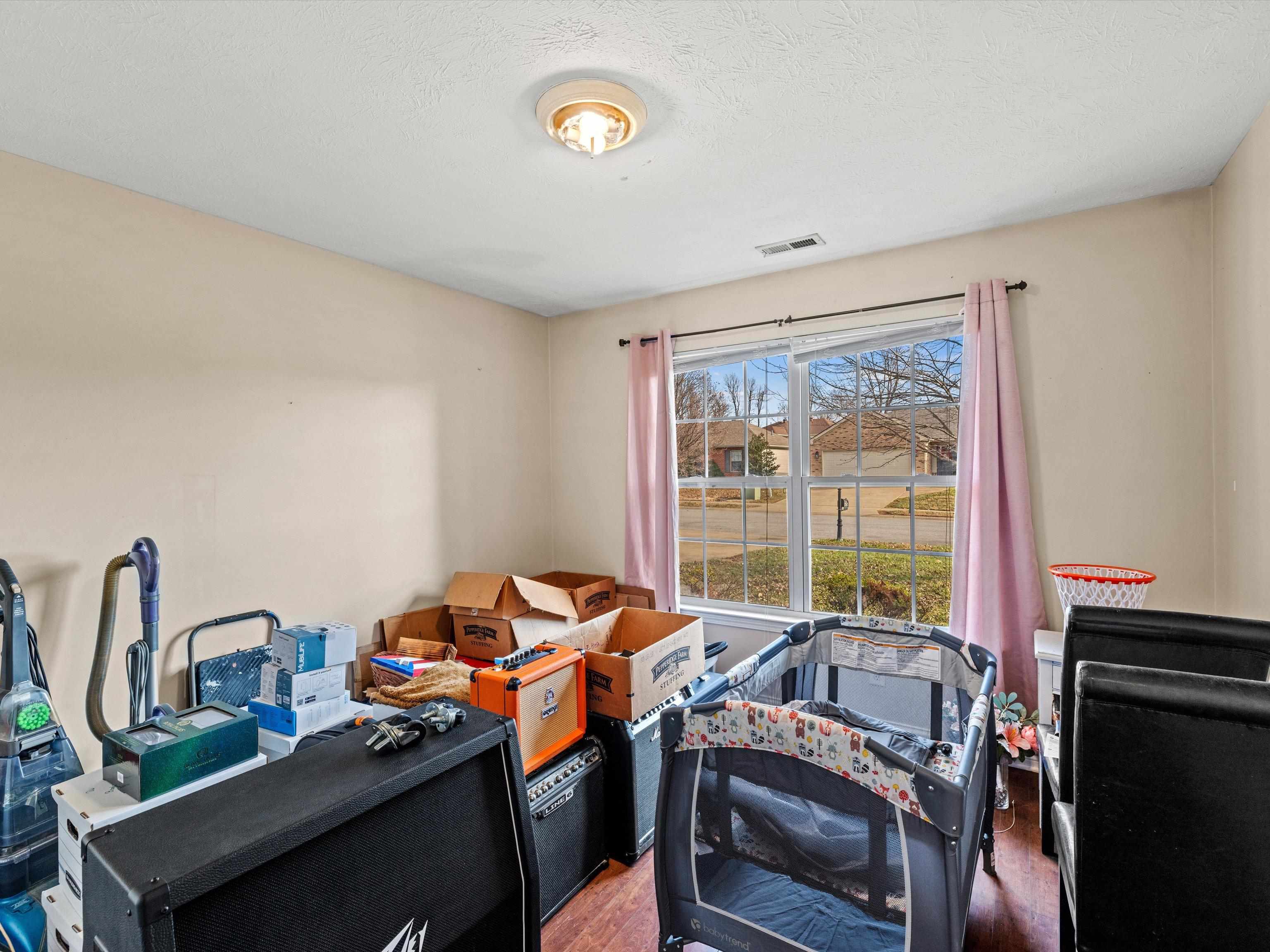 3105 Avenue of the Parks, Owensboro, Kentucky 42303, 3 Bedrooms Bedrooms, ,2 BathroomsBathrooms,Single Family Residence,For Sale,Avenue of the Parks,91293