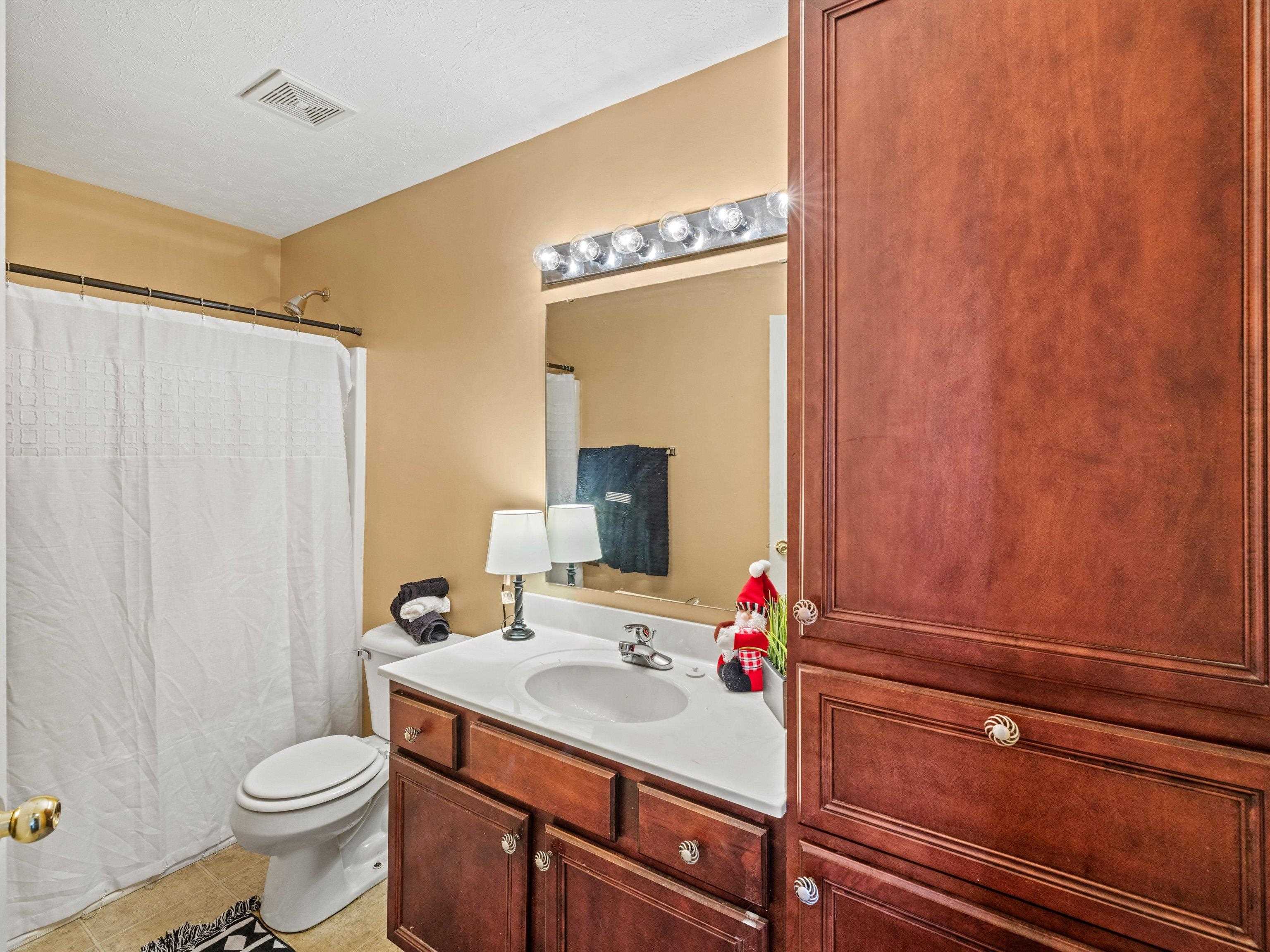 3105 Avenue of the Parks, Owensboro, Kentucky 42303, 3 Bedrooms Bedrooms, ,2 BathroomsBathrooms,Single Family Residence,For Sale,Avenue of the Parks,91293