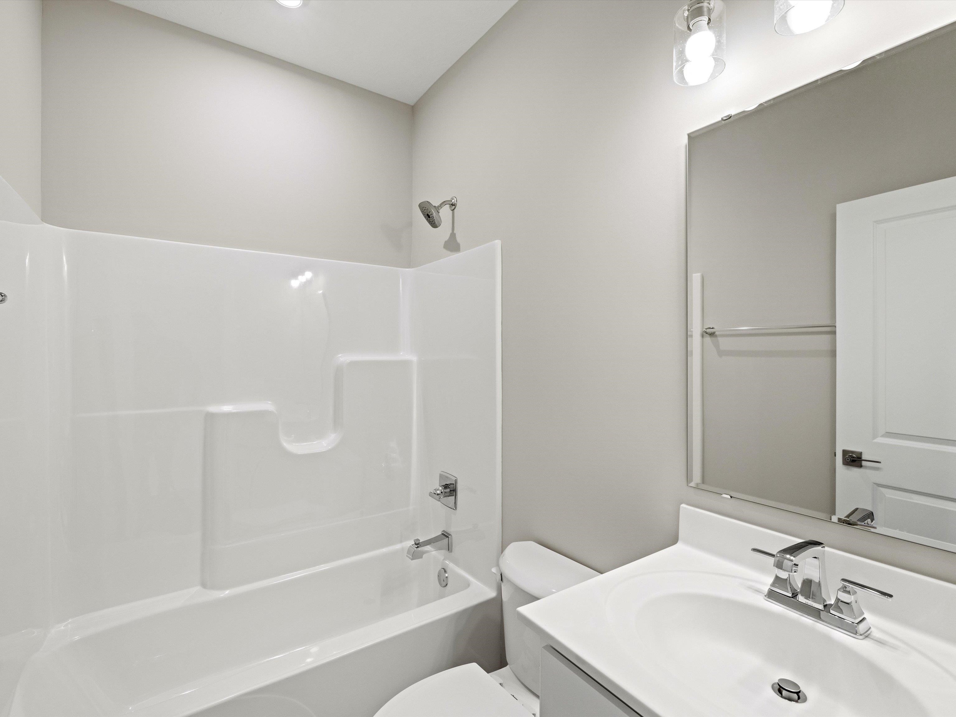 655 Alabaster Lane, Owensboro, Kentucky 42301, 3 Bedrooms Bedrooms, ,2 BathroomsBathrooms,Single Family Residence,For Sale,Alabaster Lane,91295