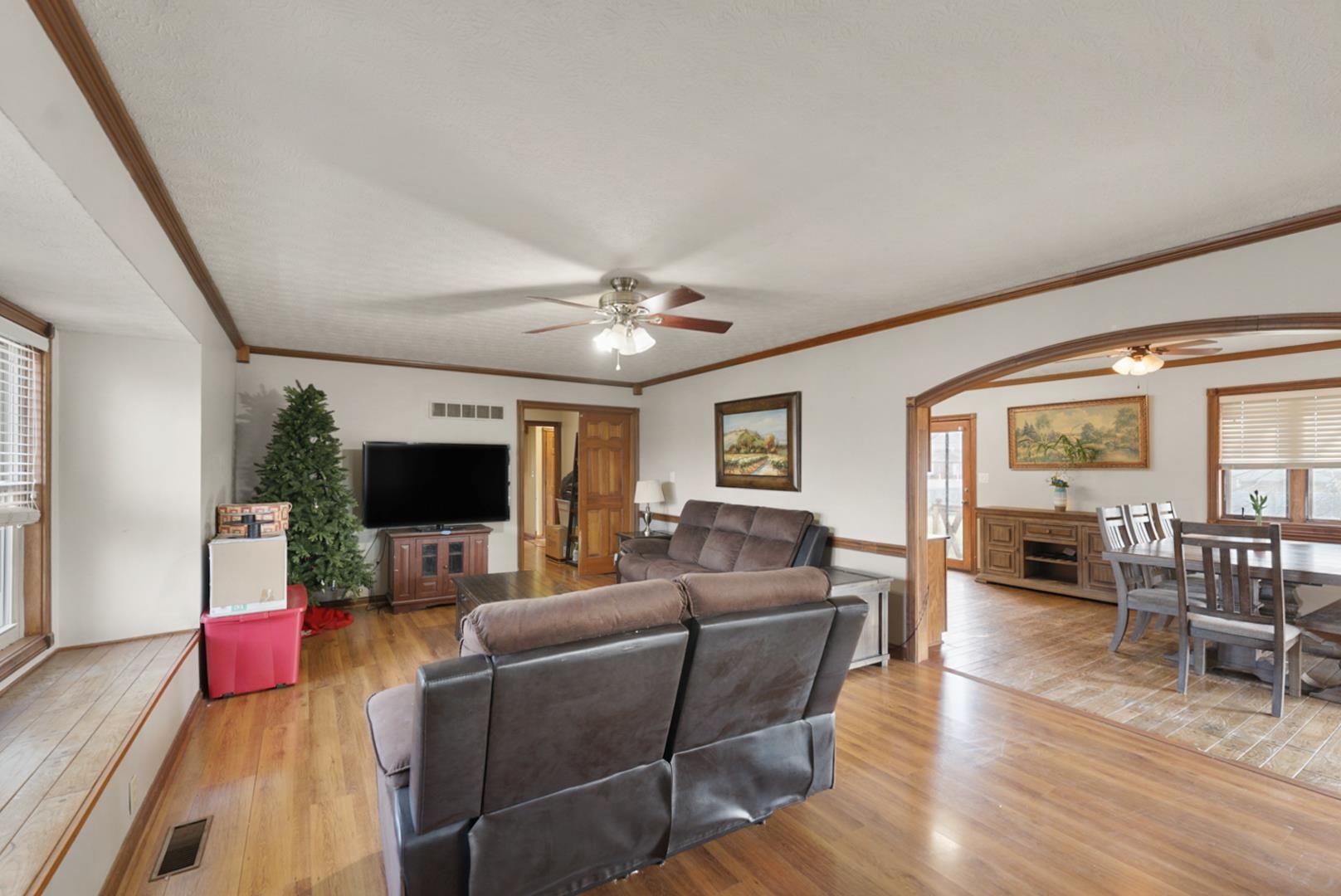 2105 Tanalee Ct, Bowling Green, Kentucky 42104, 5 Bedrooms Bedrooms, ,2 BathroomsBathrooms,Single Family Residence,For Sale,Tanalee Ct,91299