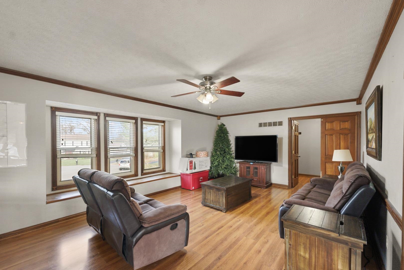 2105 Tanalee Ct, Bowling Green, Kentucky 42104, 5 Bedrooms Bedrooms, ,2 BathroomsBathrooms,Single Family Residence,For Sale,Tanalee Ct,91299