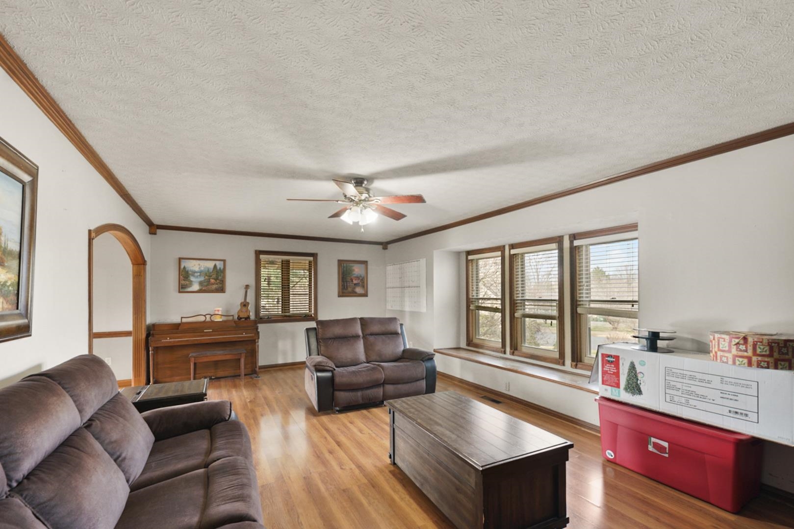 2105 Tanalee Ct, Bowling Green, Kentucky 42104, 5 Bedrooms Bedrooms, ,2 BathroomsBathrooms,Single Family Residence,For Sale,Tanalee Ct,91299