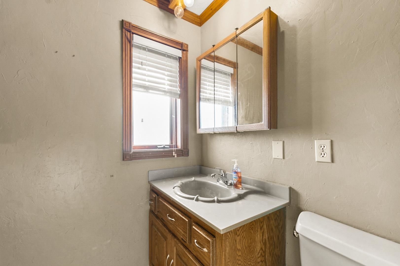 2105 Tanalee Ct, Bowling Green, Kentucky 42104, 5 Bedrooms Bedrooms, ,2 BathroomsBathrooms,Single Family Residence,For Sale,Tanalee Ct,91299