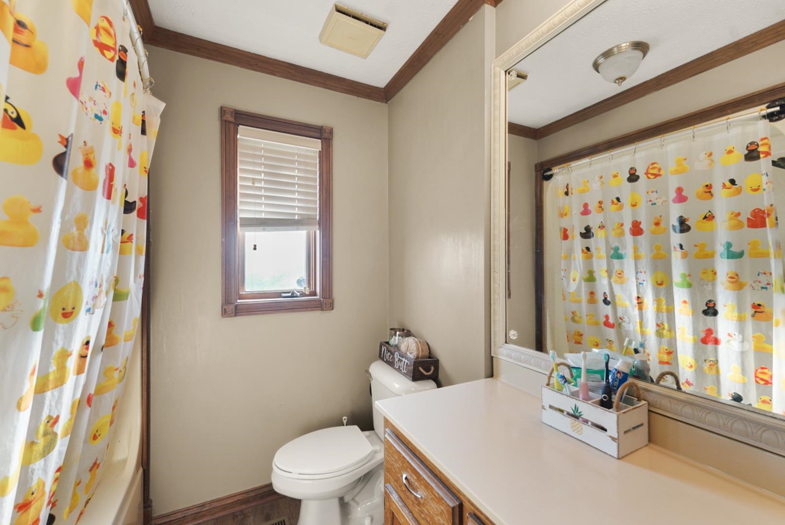2105 Tanalee Ct, Bowling Green, Kentucky 42104, 5 Bedrooms Bedrooms, ,2 BathroomsBathrooms,Single Family Residence,For Sale,Tanalee Ct,91299