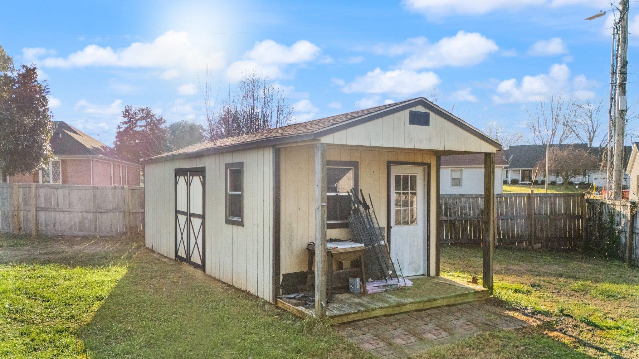 2105 Tanalee Ct, Bowling Green, Kentucky 42104, 5 Bedrooms Bedrooms, ,2 BathroomsBathrooms,Single Family Residence,For Sale,Tanalee Ct,91299