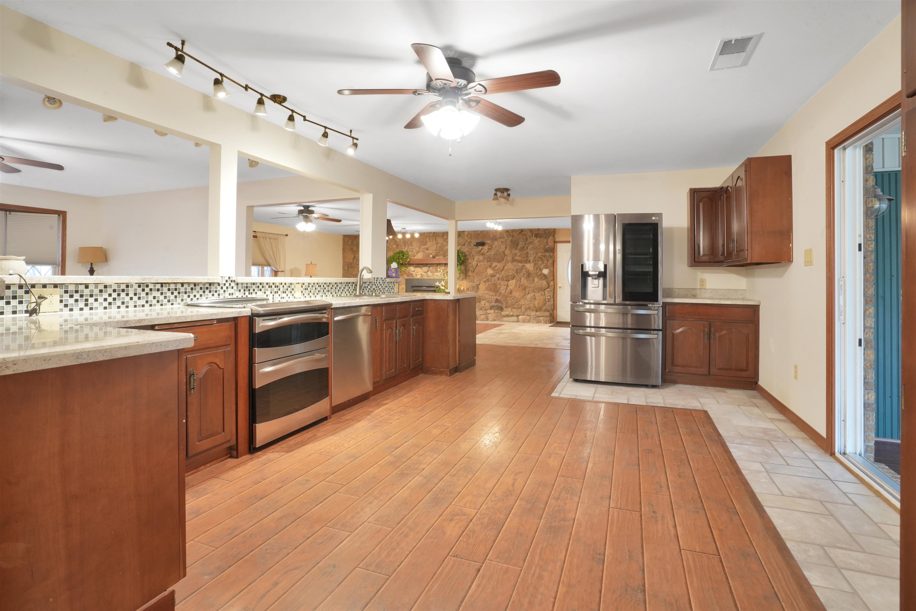 1390 Old State Road 65, Princeton, Indiana 47670, 3 Bedrooms Bedrooms, ,2 BathroomsBathrooms,Single Family Residence,For Sale,Old State Road 65,91310