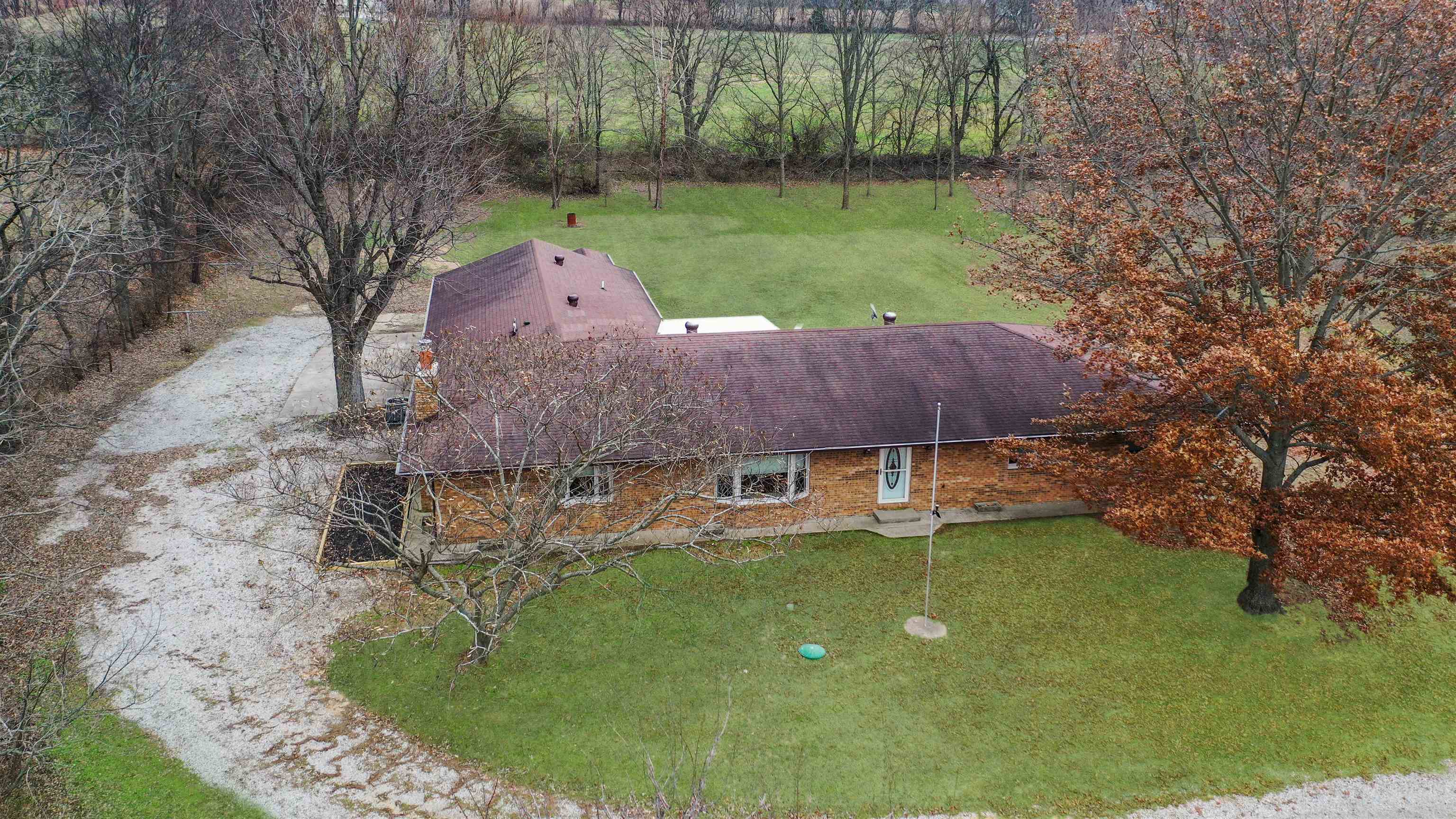 1390 Old State Road 65, Princeton, Indiana 47670, 3 Bedrooms Bedrooms, ,2 BathroomsBathrooms,Single Family Residence,For Sale,Old State Road 65,91310