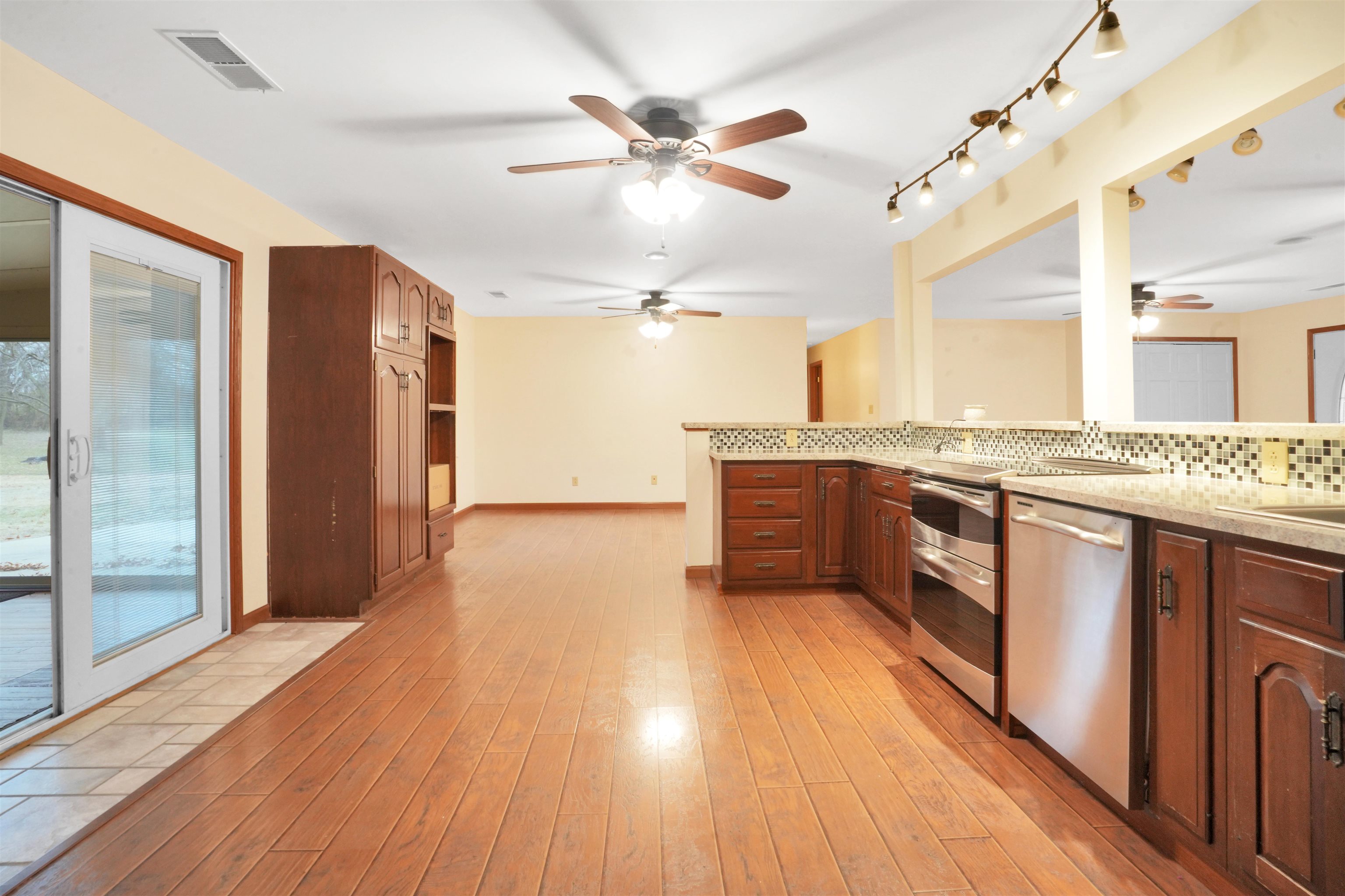 1390 Old State Road 65, Princeton, Indiana 47670, 3 Bedrooms Bedrooms, ,2 BathroomsBathrooms,Single Family Residence,For Sale,Old State Road 65,91310