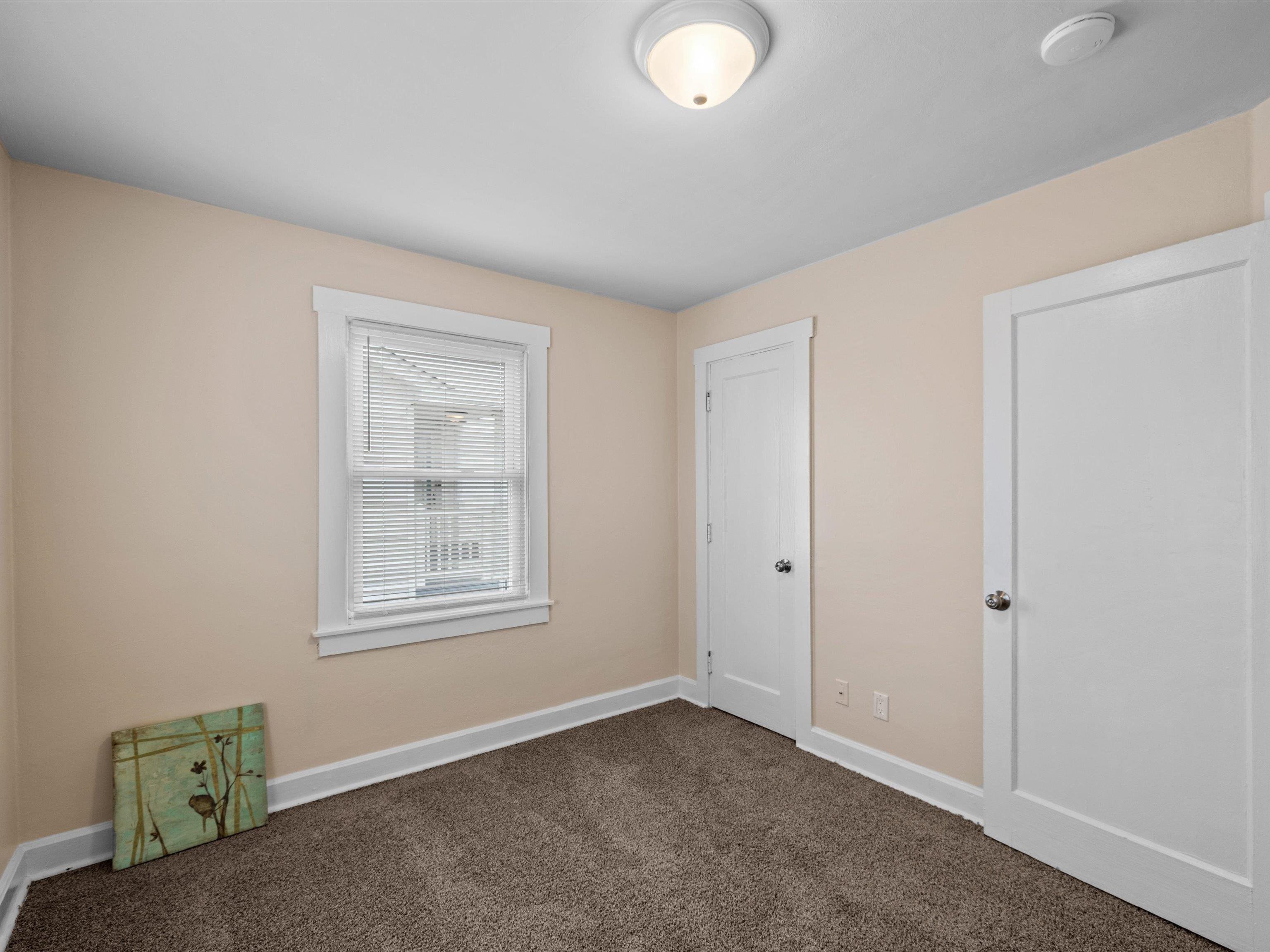 423 East 27th, Owensboro, Kentucky 42303, 3 Bedrooms Bedrooms, ,1 BathroomBathrooms,Single Family Residence,For Sale,East 27th,91317
