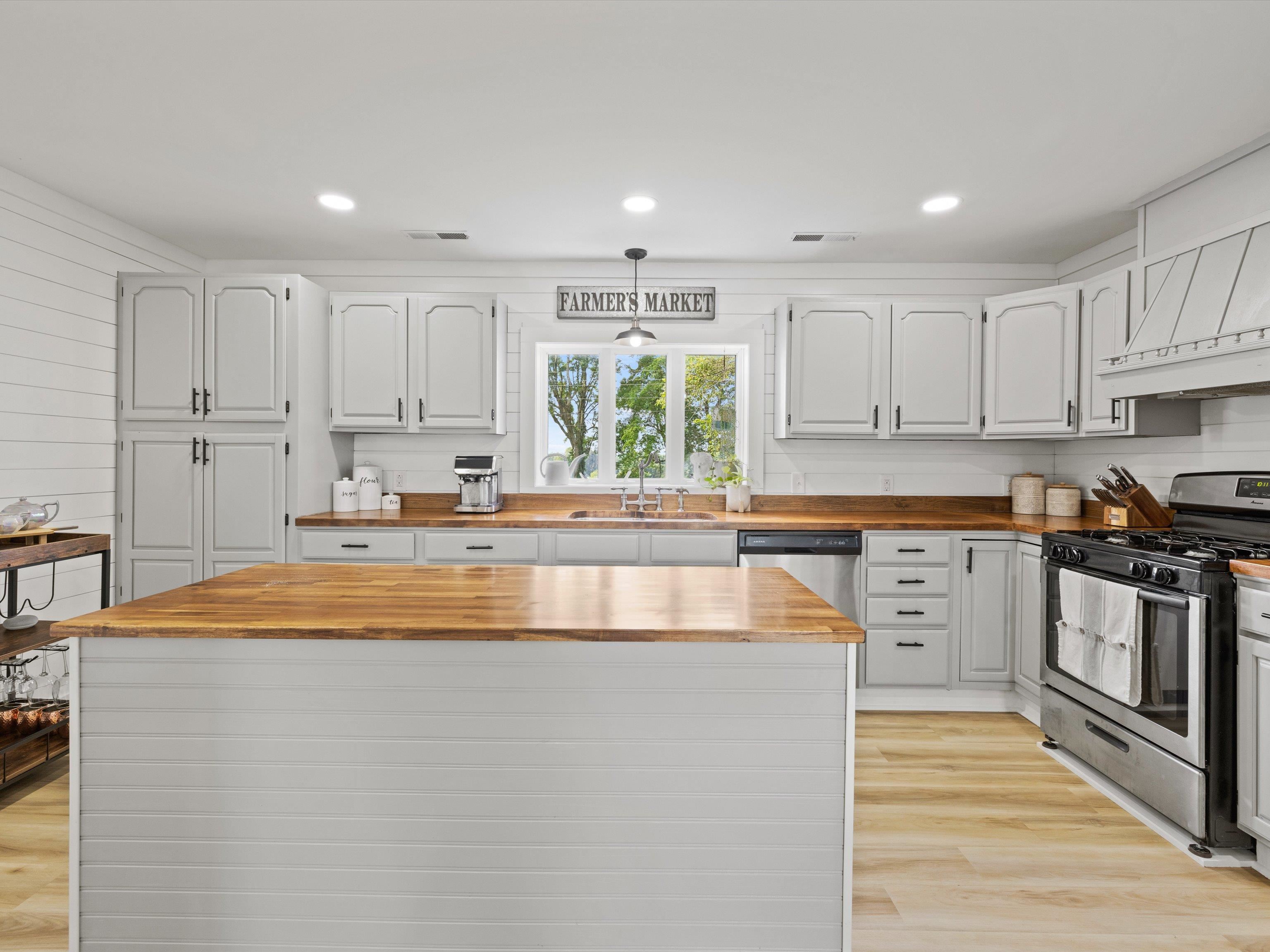 623 Old Glenville Loop, Calhoun, Kentucky 42327, 3 Bedrooms Bedrooms, ,2 BathroomsBathrooms,Single Family Residence,For Sale,Old Glenville Loop,91318