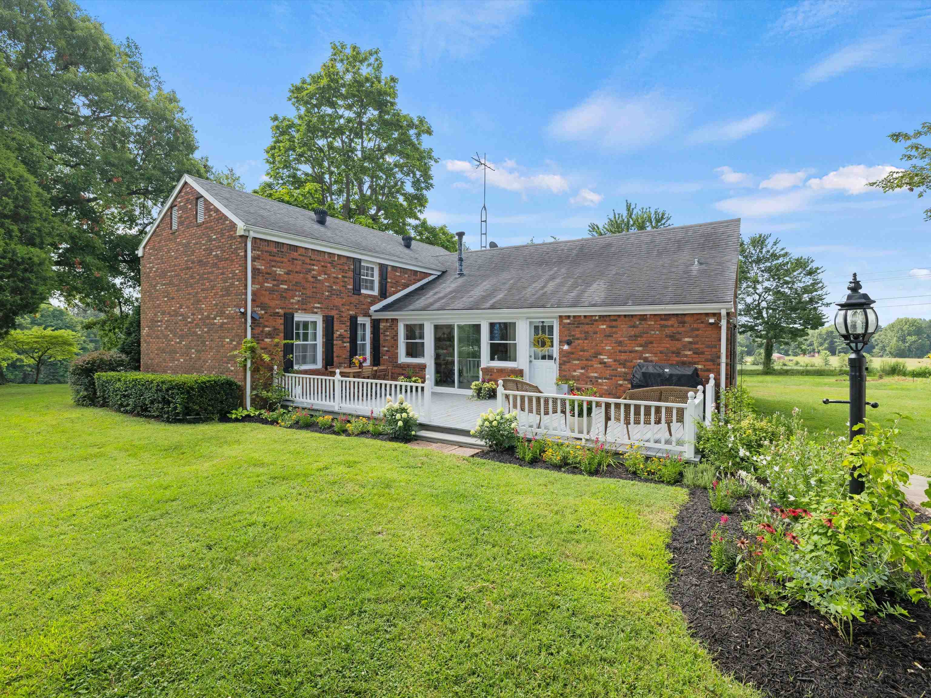623 Old Glenville Loop, Calhoun, Kentucky 42327, 3 Bedrooms Bedrooms, ,2 BathroomsBathrooms,Single Family Residence,For Sale,Old Glenville Loop,91318