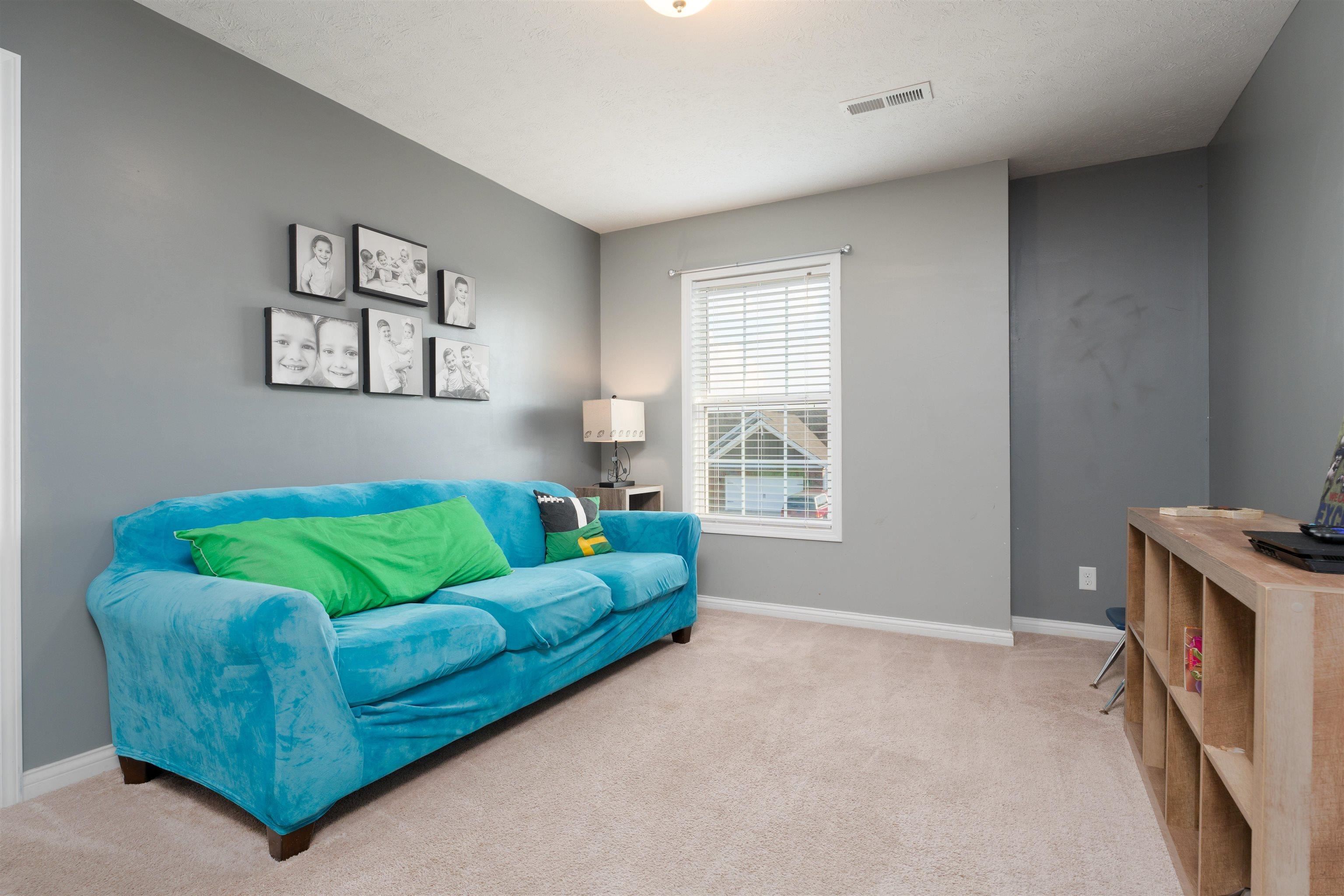 5551 Goldenrod Ln, Owensboro, Kentucky 42301, 4 Bedrooms Bedrooms, ,2 BathroomsBathrooms,Single Family Residence,For Sale,Goldenrod Ln,91320