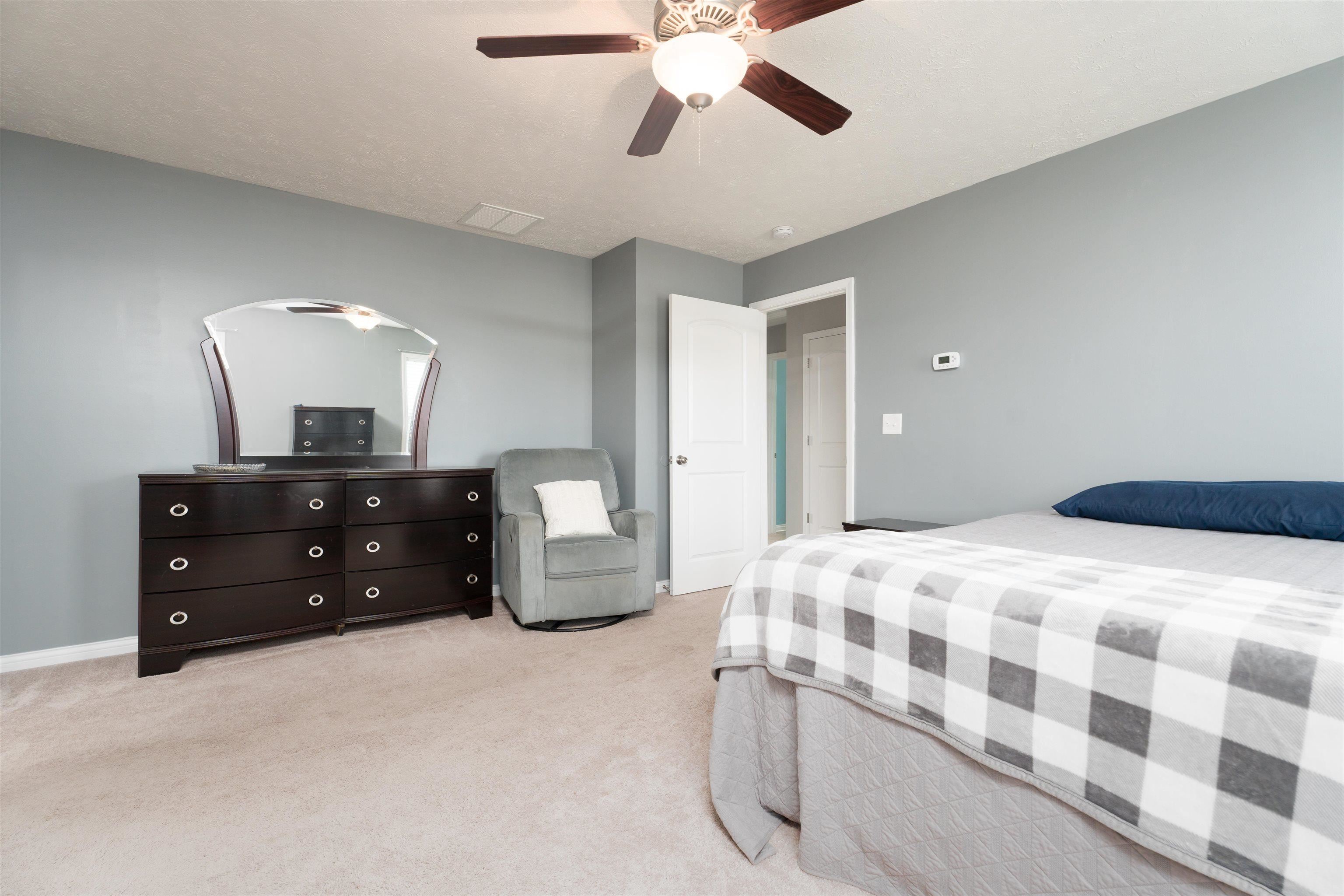 5551 Goldenrod Ln, Owensboro, Kentucky 42301, 4 Bedrooms Bedrooms, ,2 BathroomsBathrooms,Single Family Residence,For Sale,Goldenrod Ln,91320