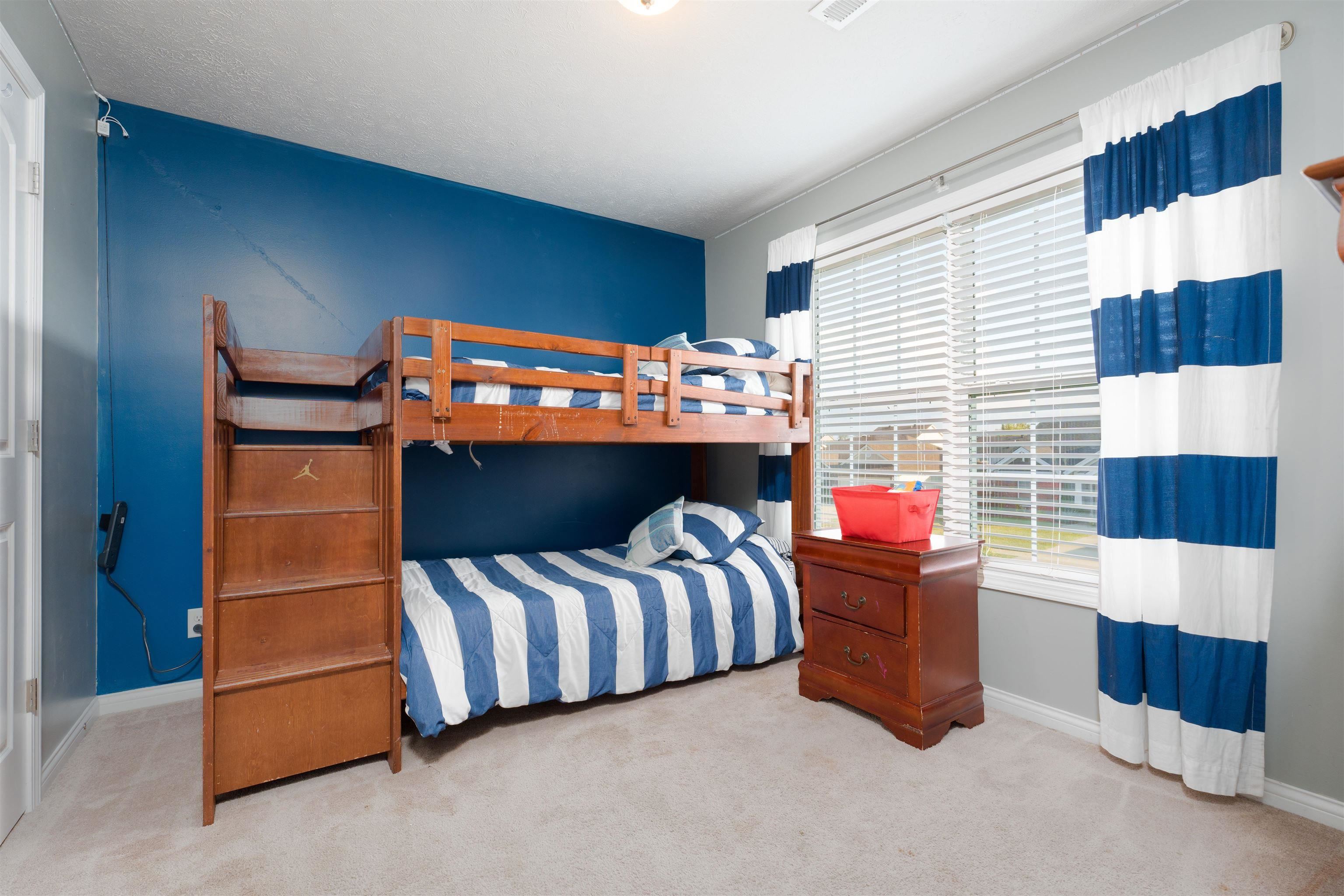 5551 Goldenrod Ln, Owensboro, Kentucky 42301, 4 Bedrooms Bedrooms, ,2 BathroomsBathrooms,Single Family Residence,For Sale,Goldenrod Ln,91320