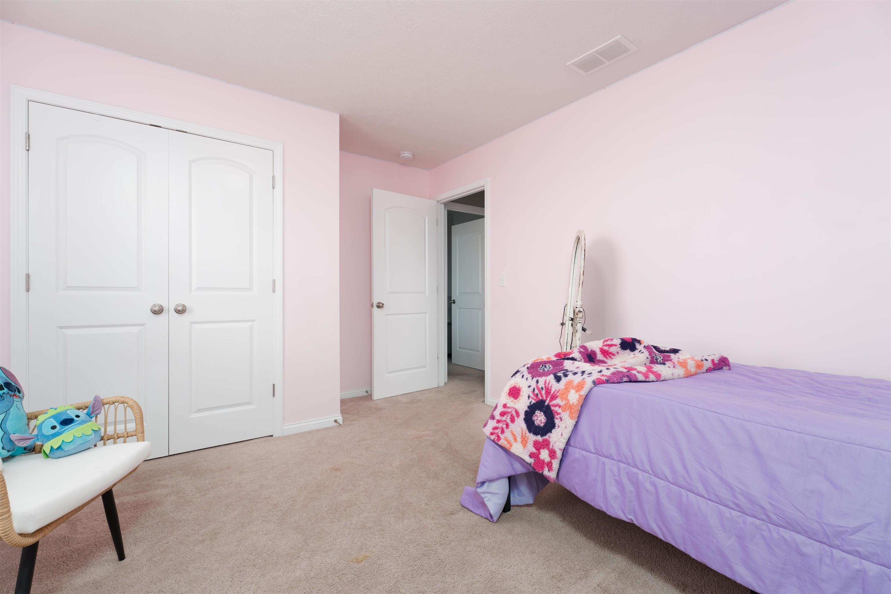 5551 Goldenrod Ln, Owensboro, Kentucky 42301, 4 Bedrooms Bedrooms, ,2 BathroomsBathrooms,Single Family Residence,For Sale,Goldenrod Ln,91320