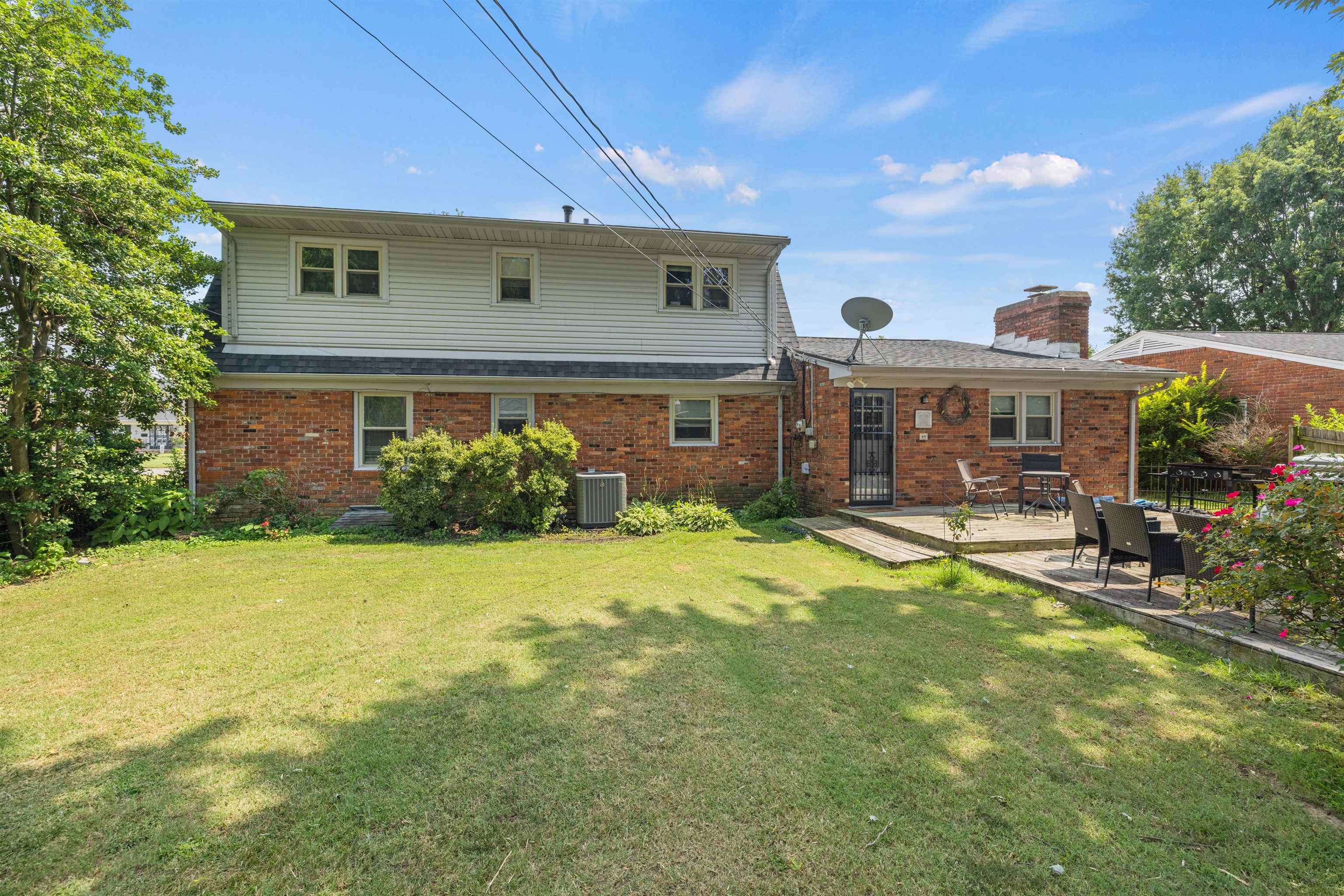 1447 Brentwood Dr., Owensboro, Kentucky 42301-6813, 5 Bedrooms Bedrooms, ,2 BathroomsBathrooms,Single Family Residence,For Sale,Brentwood Dr.,91323