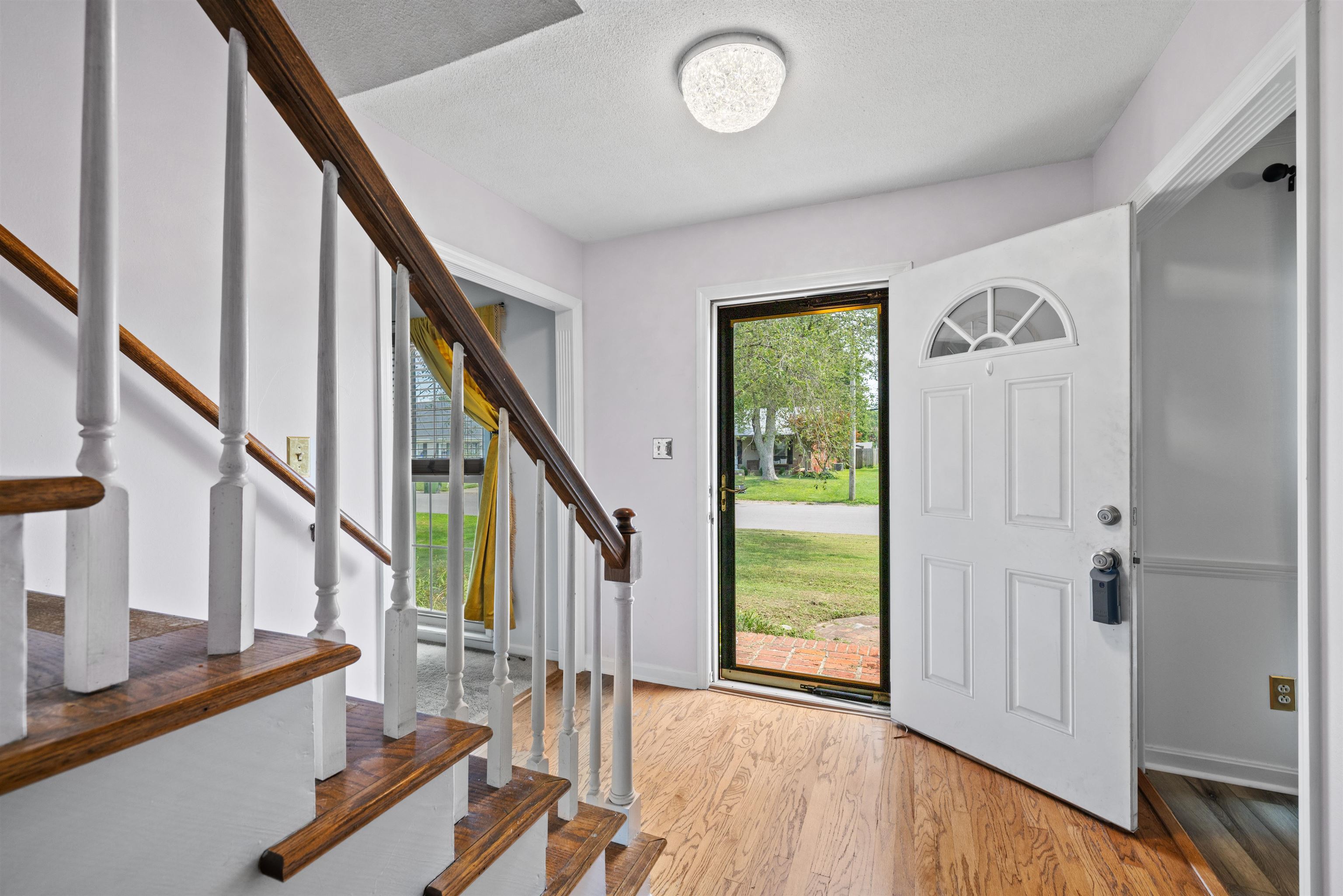 1447 Brentwood Dr., Owensboro, Kentucky 42301-6813, 5 Bedrooms Bedrooms, ,2 BathroomsBathrooms,Single Family Residence,For Sale,Brentwood Dr.,91323