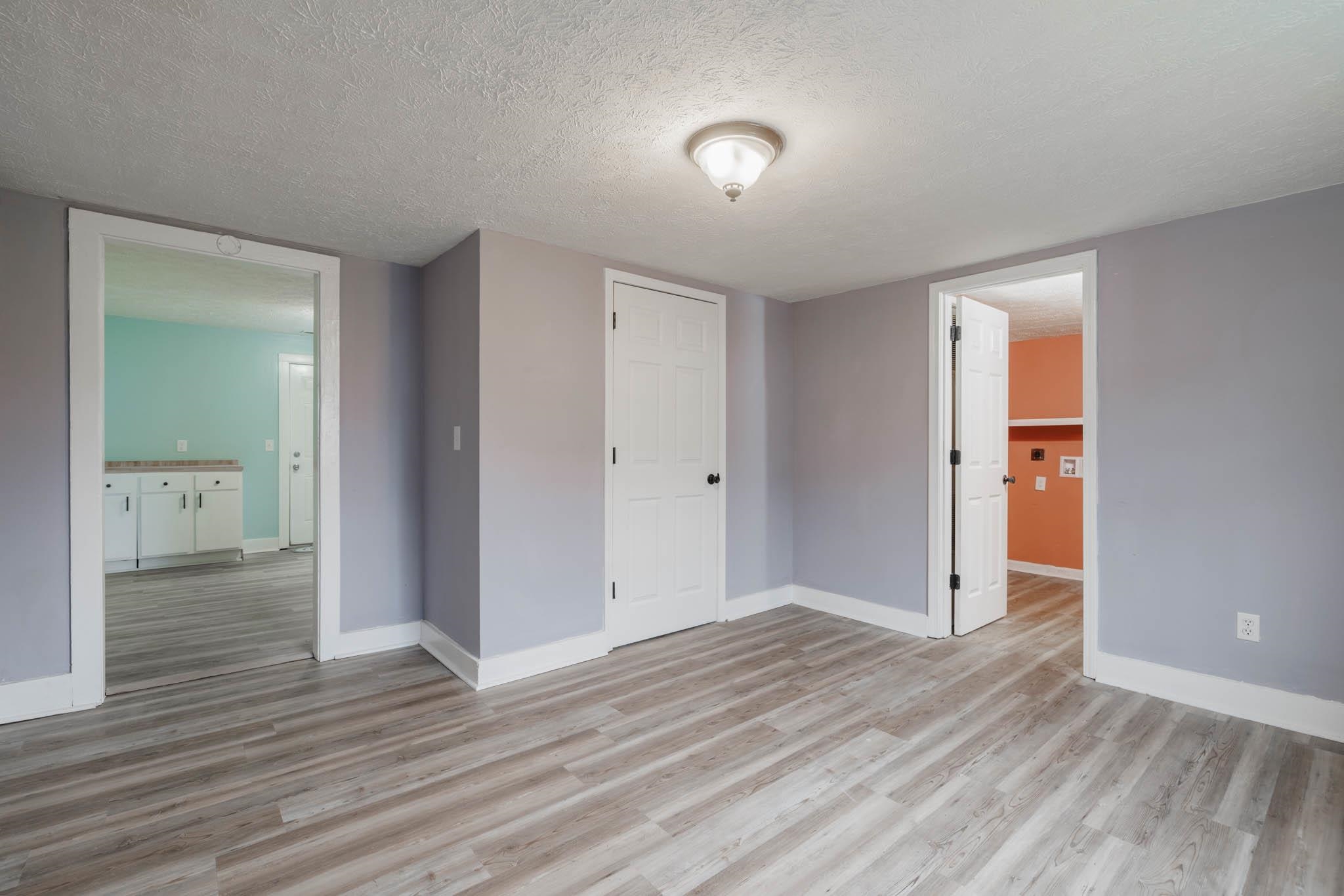 710 George St, Owensboro, Kentucky 42301, 3 Bedrooms Bedrooms, ,2 BathroomsBathrooms,Single Family Residence,For Sale,George St,91326