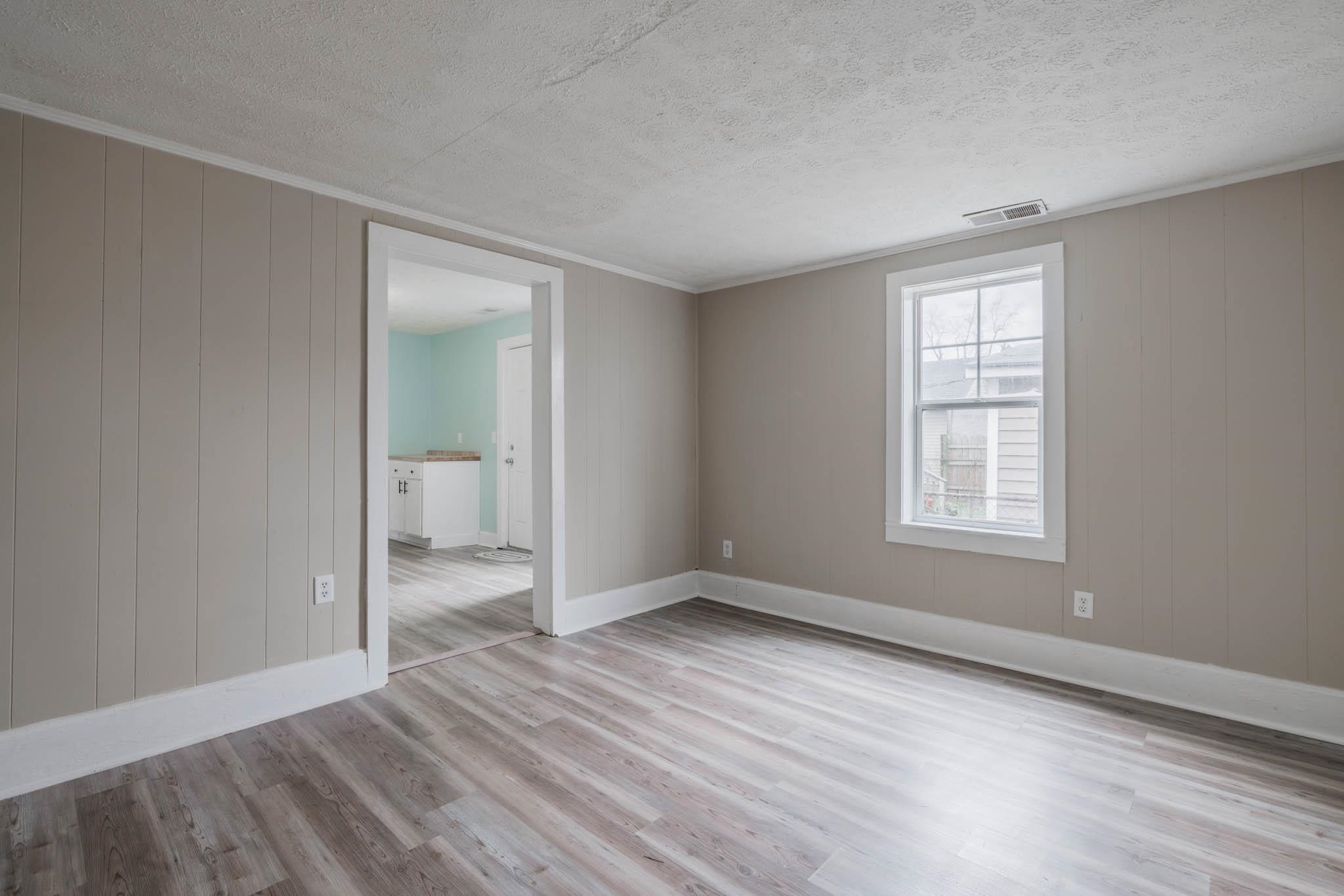 710 George St, Owensboro, Kentucky 42301, 3 Bedrooms Bedrooms, ,2 BathroomsBathrooms,Single Family Residence,For Sale,George St,91326